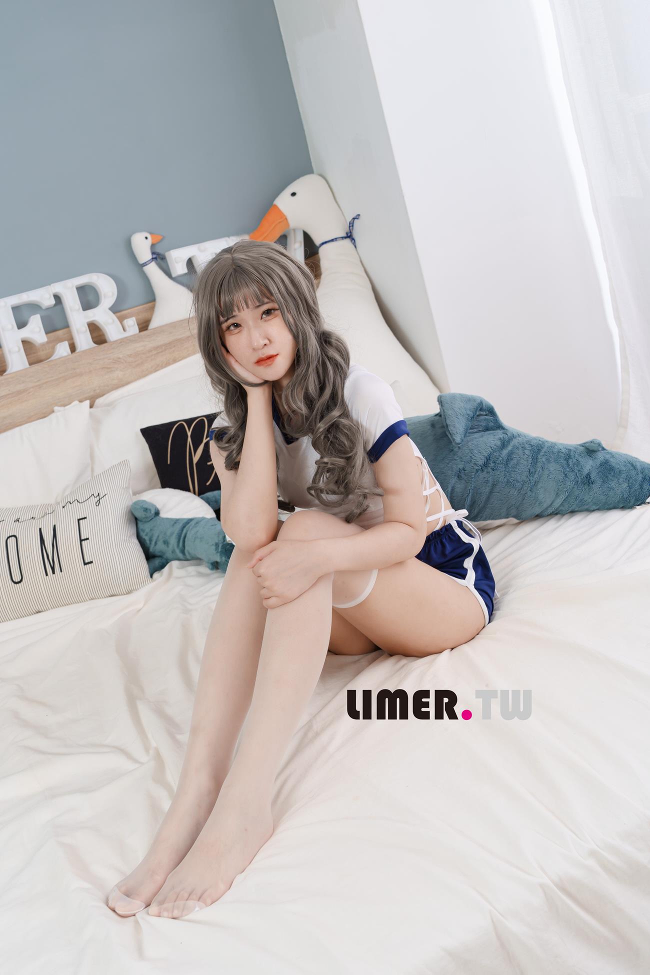 图片[64]-Limerence原创 NO.090 7bao 体育服下 裸足＆白丝[86P] – 速更版-美库