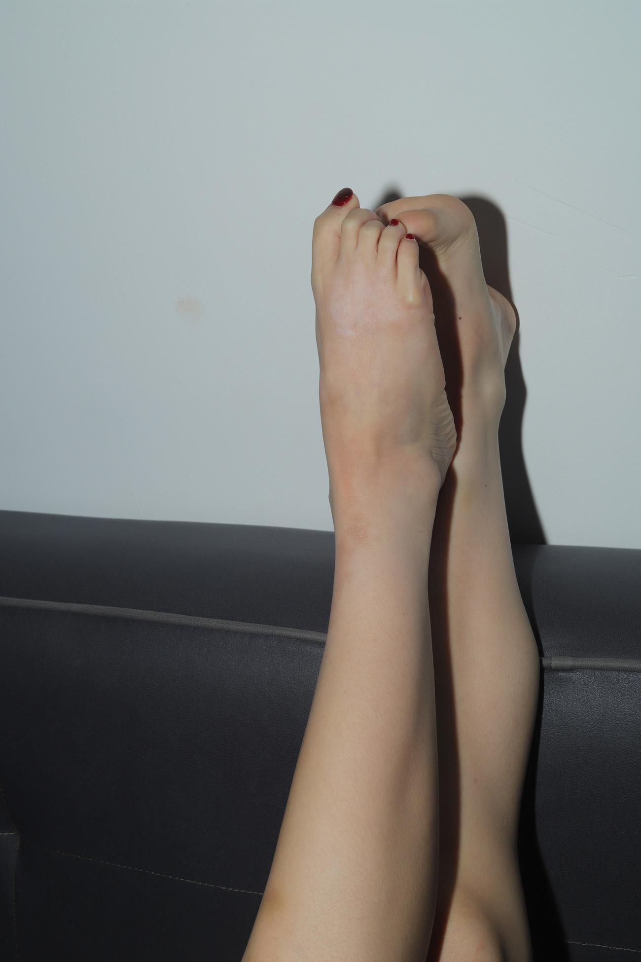 图片[43]-Pary摄影 NO.154 秀婷展示凉鞋美脚加光脚[63P] – 速更版-美库