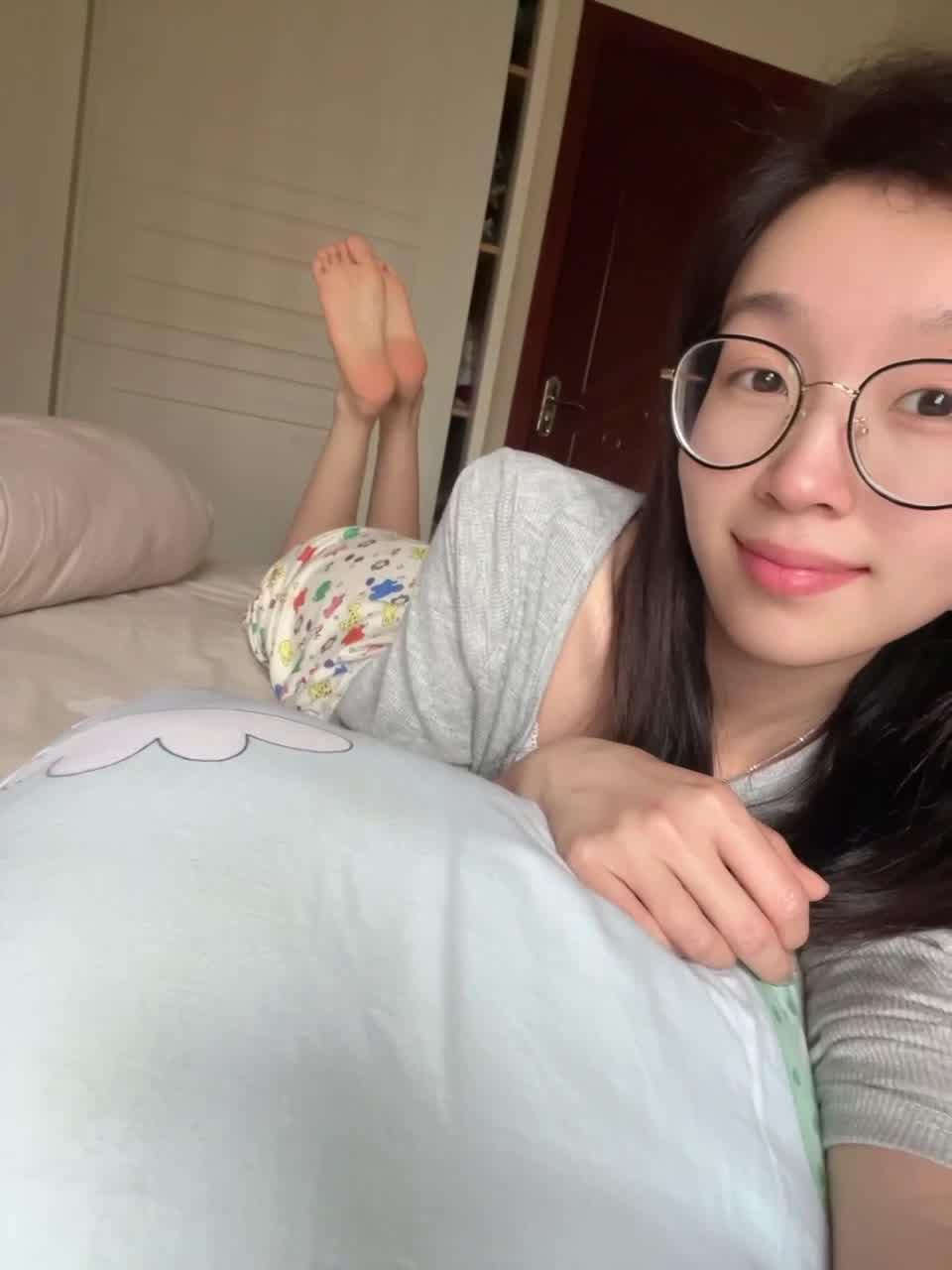 图片[31]-脚模面试脸足同框套路系列-102 清纯长发眼睛妹妹[47P] – 速更版-美库