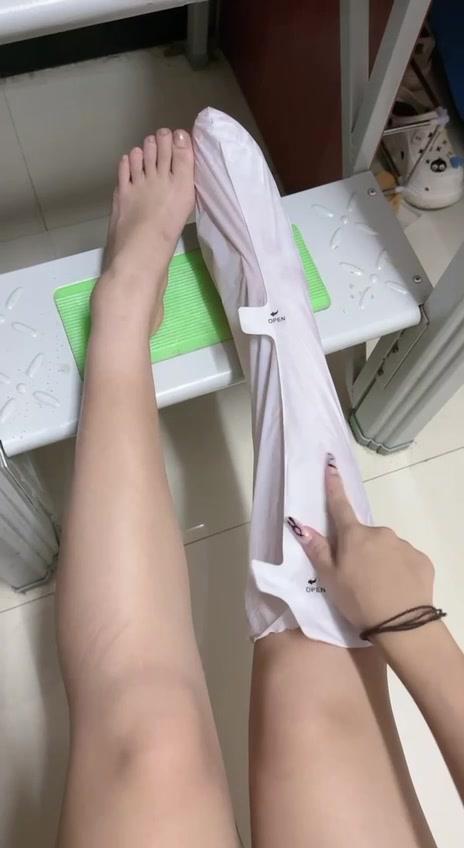 图片[14]-脚模面试脸足同框套路系列-105 小网红给你展示一下 [53P] – 速更版-美库