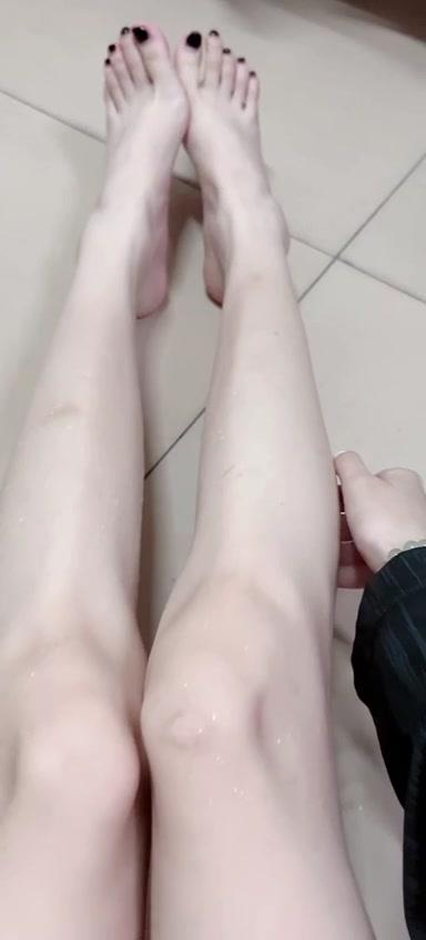 图片[29]-脚模面试脸足同框套路系列-105 小宝贝的极品白嫩脚丫 [59P] – 速更版-美库