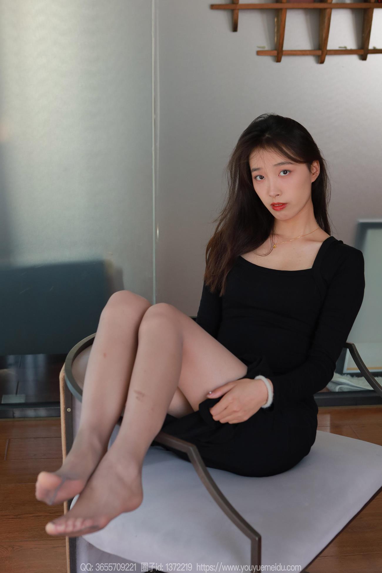 图片[33]-[IESS异思趣向] 2024.11.07 丝享家1892：小九《包臀黑裙》[74P] – 速更版-美库