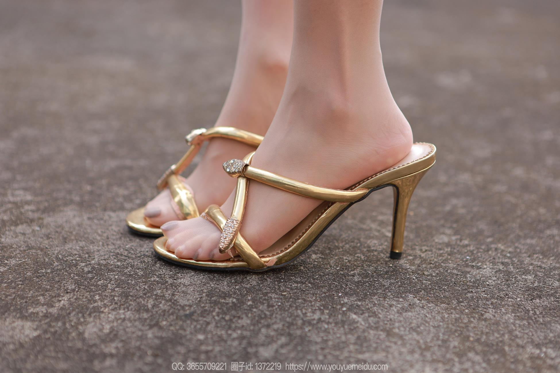 图片[28]-[IESS异思趣向] 2024.11.10 丝享家1894：婉萍《蓝色短裙（下）》[89P] – 速更版-美库