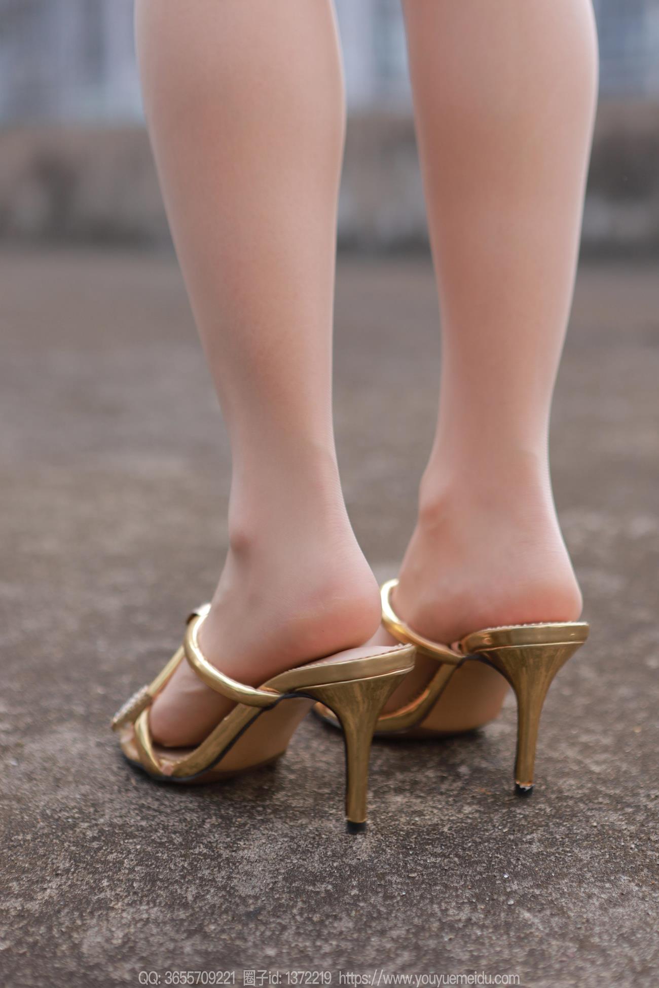 图片[36]-[IESS异思趣向] 2024.11.10 丝享家1894：婉萍《蓝色短裙（下）》[89P] – 速更版-美库