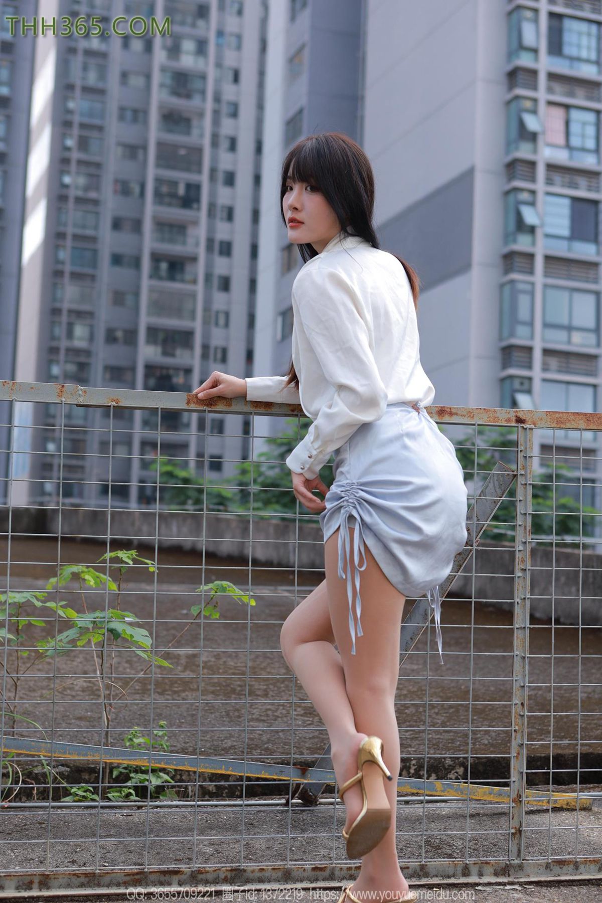 图片[46]-[IESS异思趣向] 2024.11.10 丝享家1894：婉萍《蓝色短裙（下）》[89P] – 速更版-美库