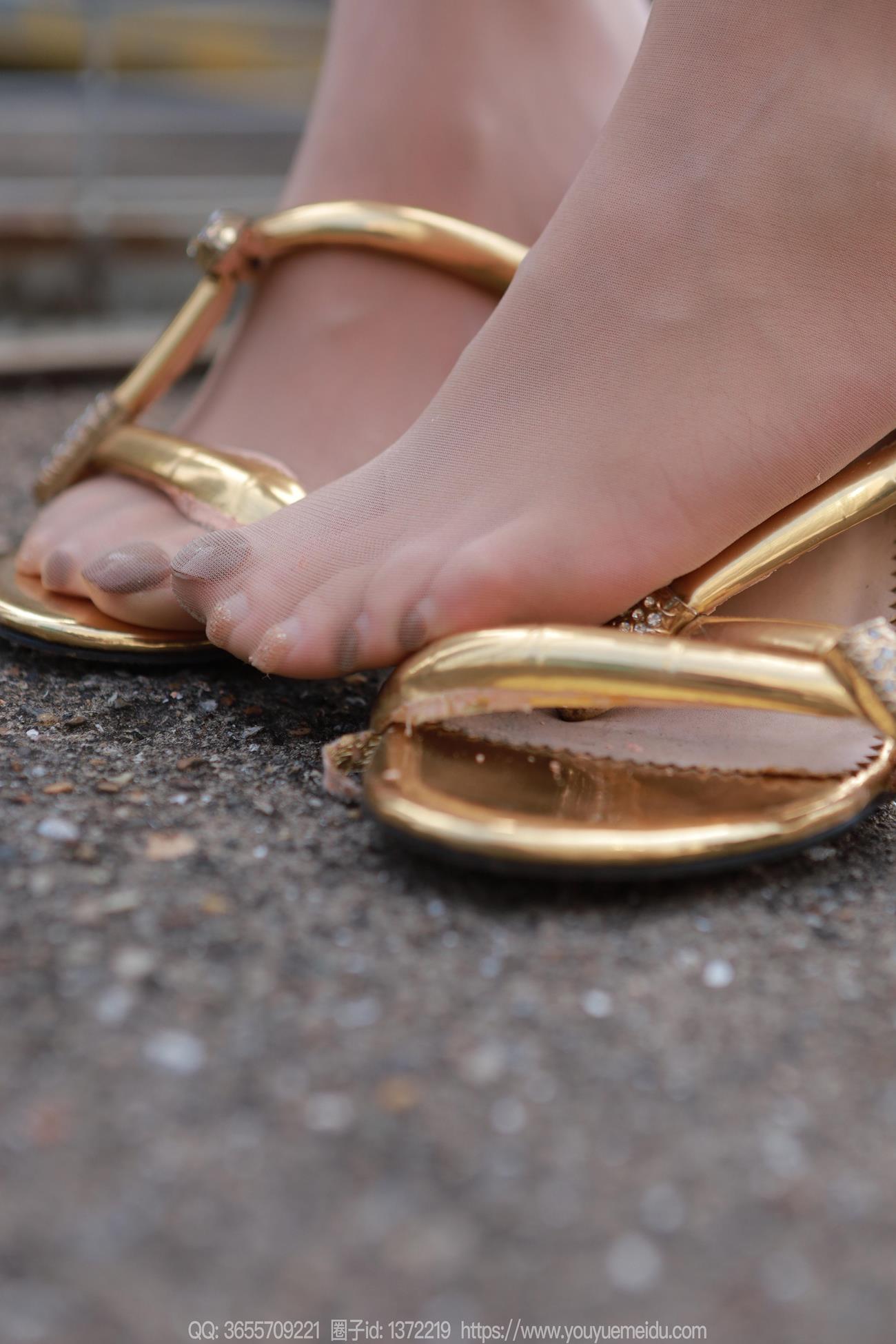 图片[67]-[IESS异思趣向] 2024.11.10 丝享家1894：婉萍《蓝色短裙（下）》[89P] – 速更版-美库