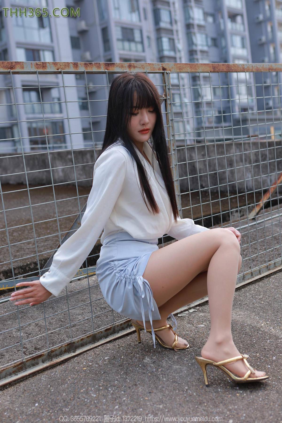 图片[71]-[IESS异思趣向] 2024.11.10 丝享家1894：婉萍《蓝色短裙（下）》[89P] – 速更版-美库