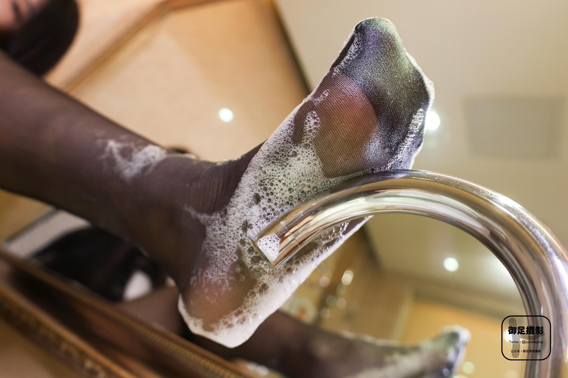 图片[84]-御足摄影 NO.002 – 少女白袜套黑丝[90P] – 速更版-美库