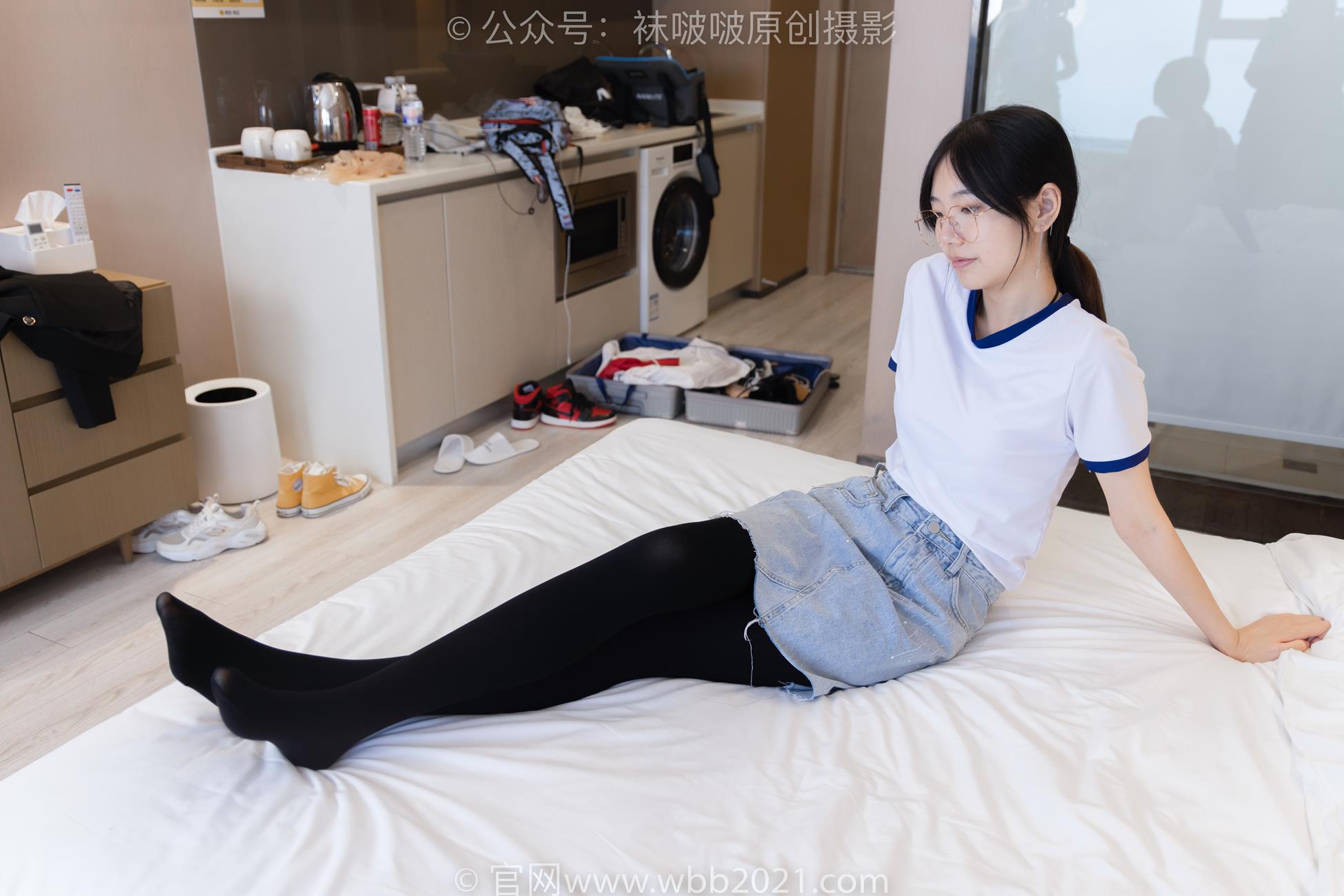 图片[103]-[BoBoSocks袜啵啵]NO.447 小甜豆 平底鞋、厚黑丝、踩方便面、圣女果、橘子、巧克力蛋糕剧情[140P] – 速更版-美库