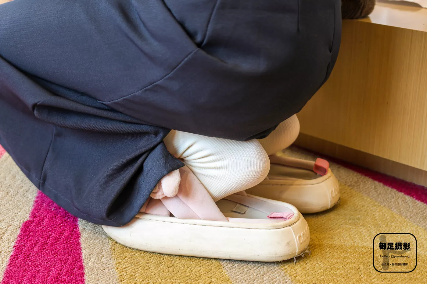 图片[18]-御足摄影 NO.005 – 棉袜裸足[83P] – 速更版-美库