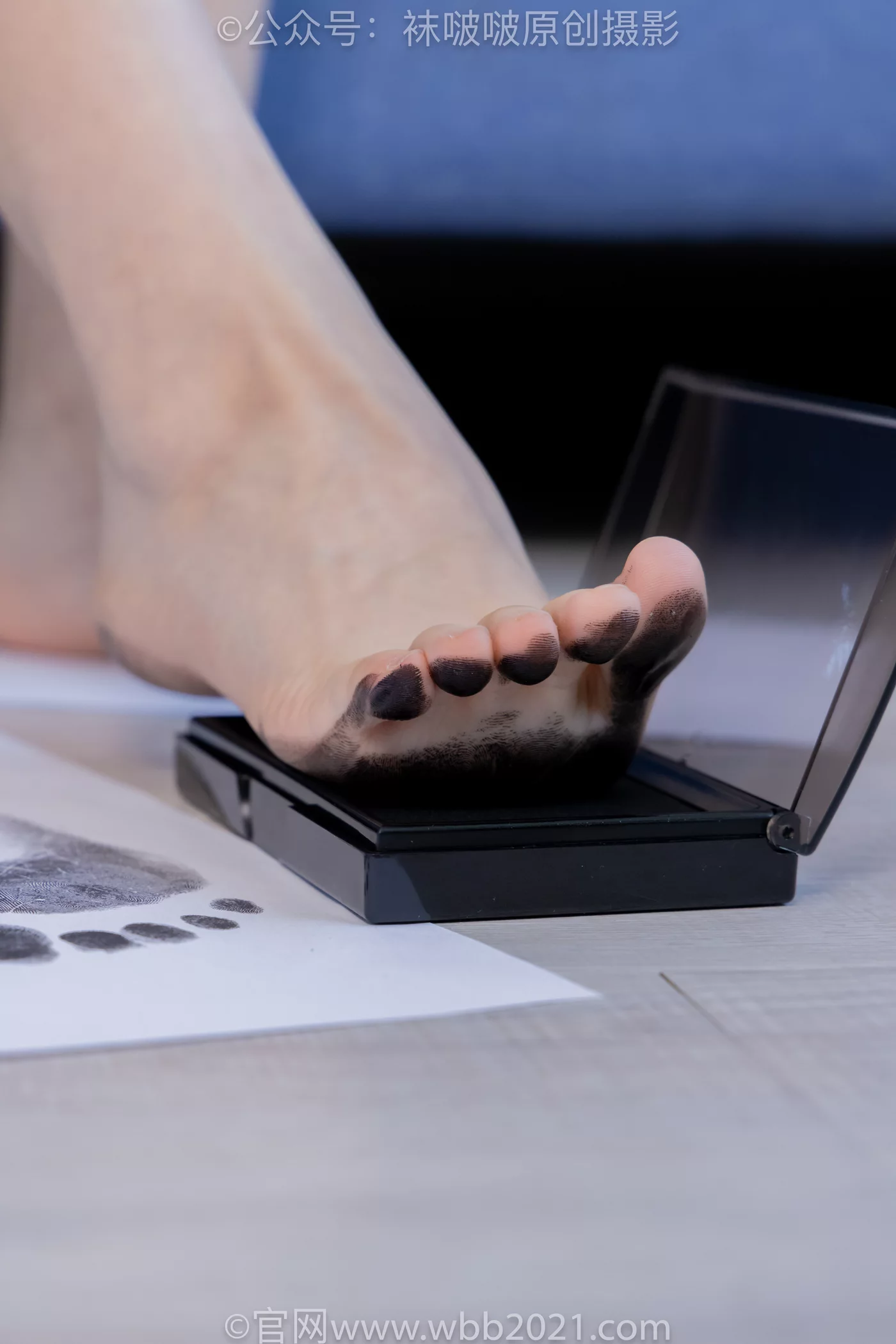 图片[63]-[BoBoSocks袜啵啵]NO.450 甜甜圈 皮鞋、白丝、裸足、裸足印泥踩脚印剧情[88P] – 速更版-美库