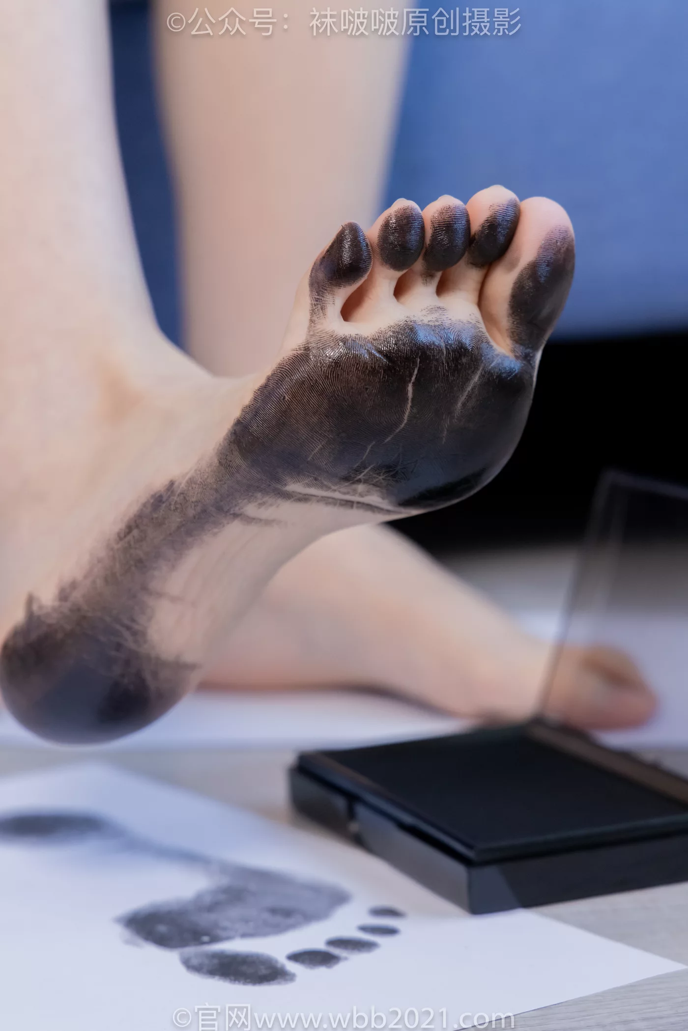 图片[64]-[BoBoSocks袜啵啵]NO.450 甜甜圈 皮鞋、白丝、裸足、裸足印泥踩脚印剧情[88P] – 速更版-美库