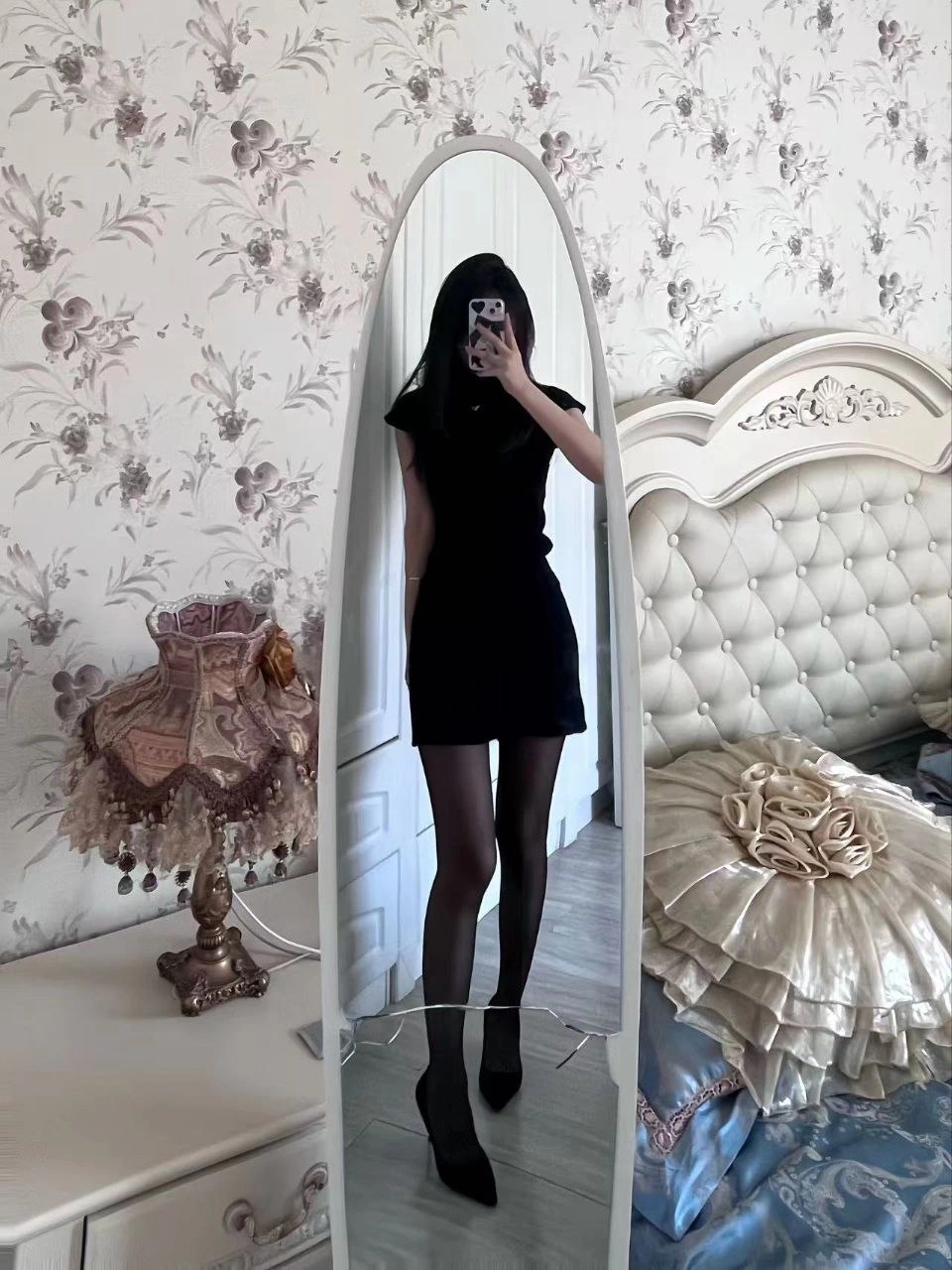 图片[14]-脚模面试脸足同框套路系列-117 翻白眼秀脚 挑鞋 模拟zj[13P] – 速更版-美库