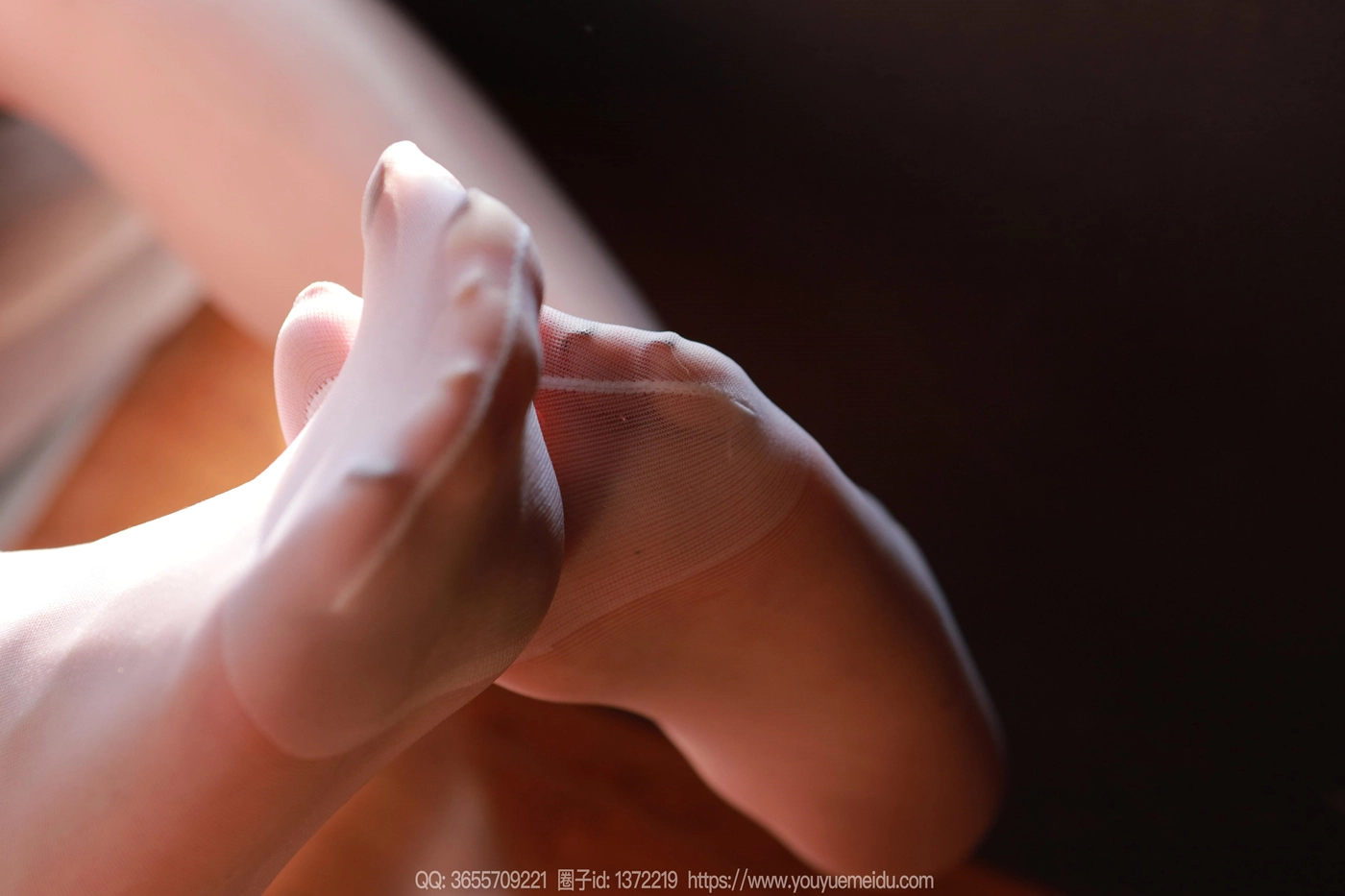 图片[50]-[IESS异思趣向] 2024.11.22 丝享家1905：婉萍《阳光白丝（上）》[59P] – 速更版-美库