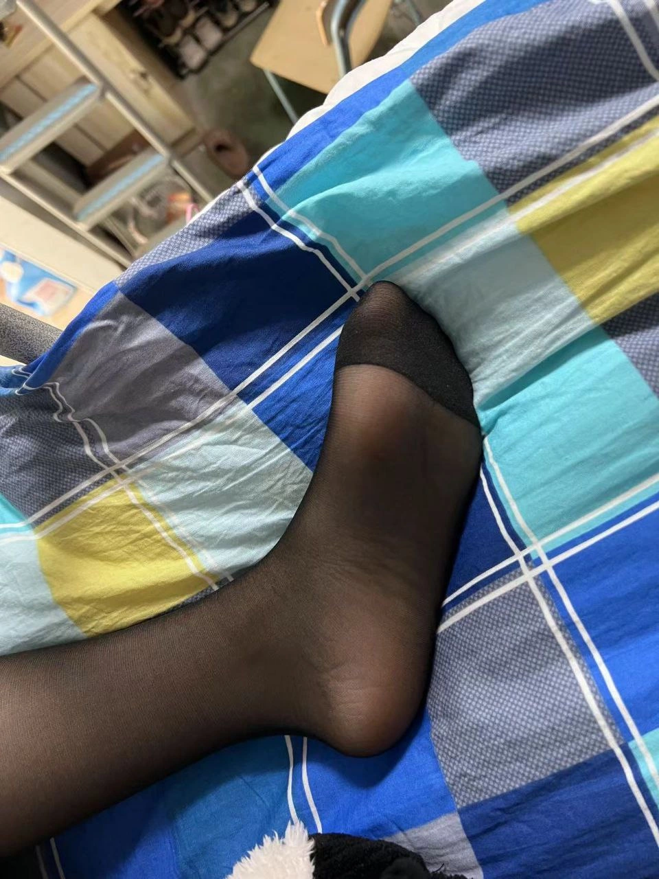 图片[10]-脚模面试脸足同框套路系列-121 宿舍黑丝内衣足底秀[15P] – 速更版-美库