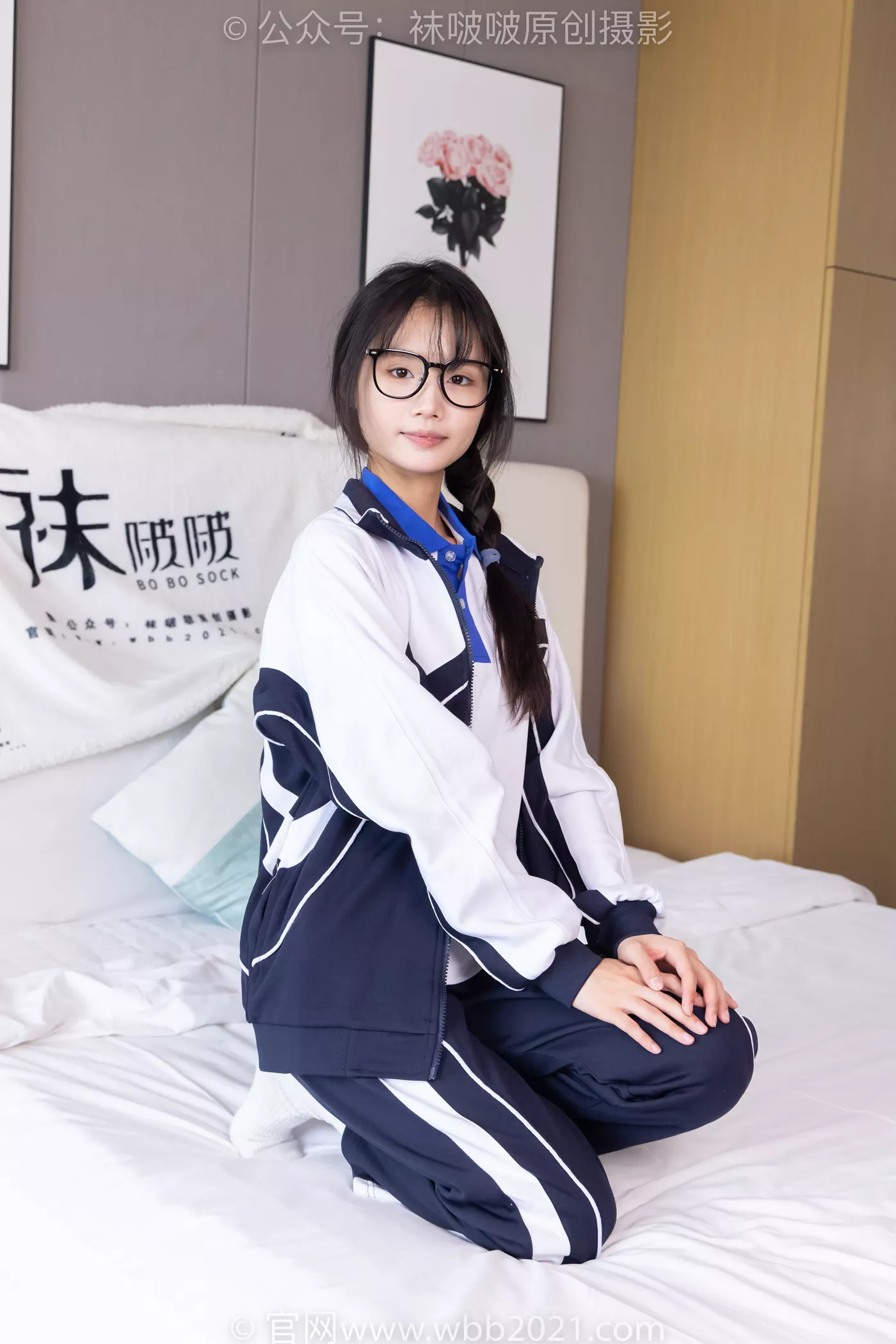 图片[10]-[BoBoSocks袜啵啵]NO.456 甜甜圈-运动鞋、白棉袜、裸足、校服[100P] – 速更版-美库