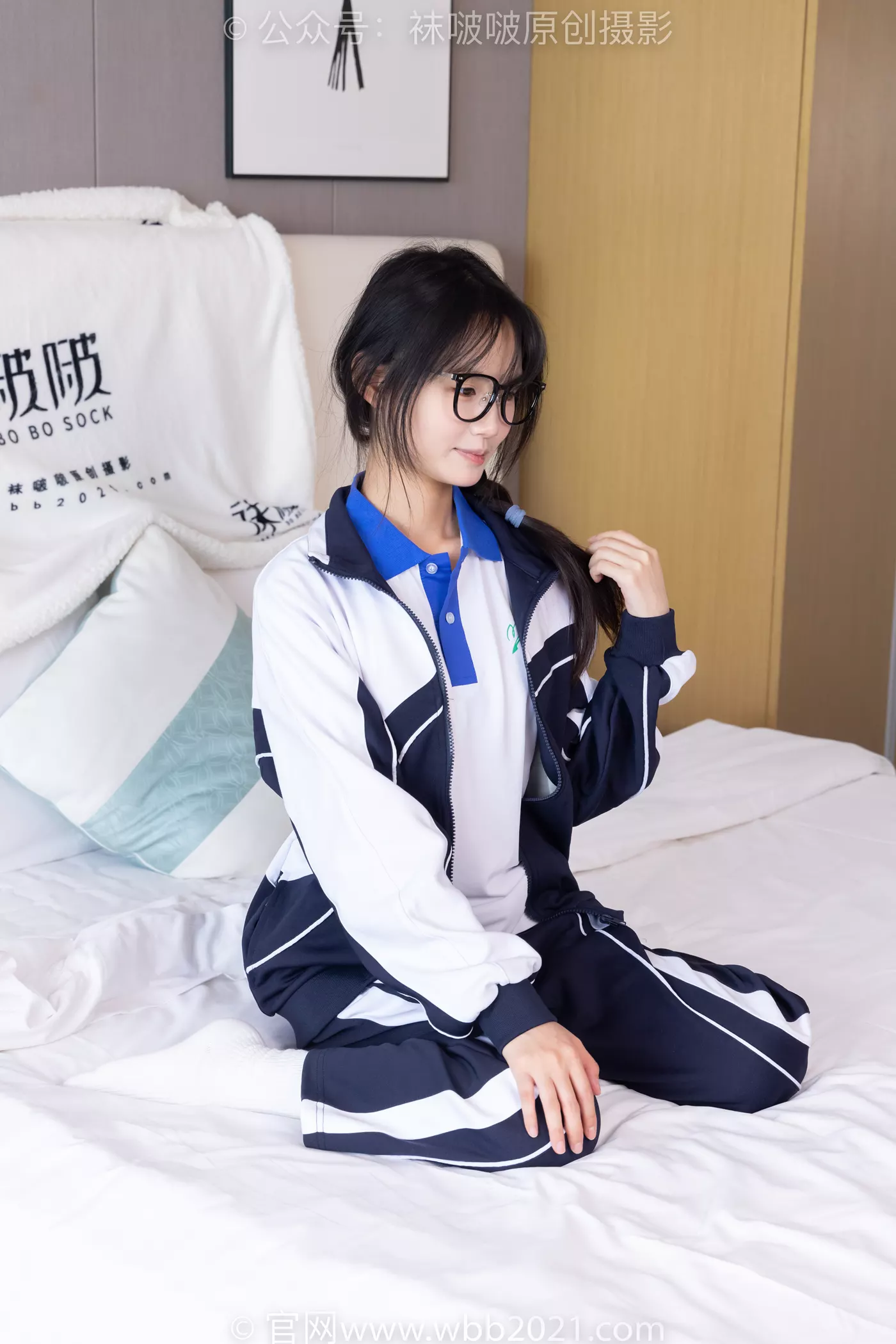 图片[24]-[BoBoSocks袜啵啵]NO.456 甜甜圈-运动鞋、白棉袜、裸足、校服[100P] – 速更版-美库