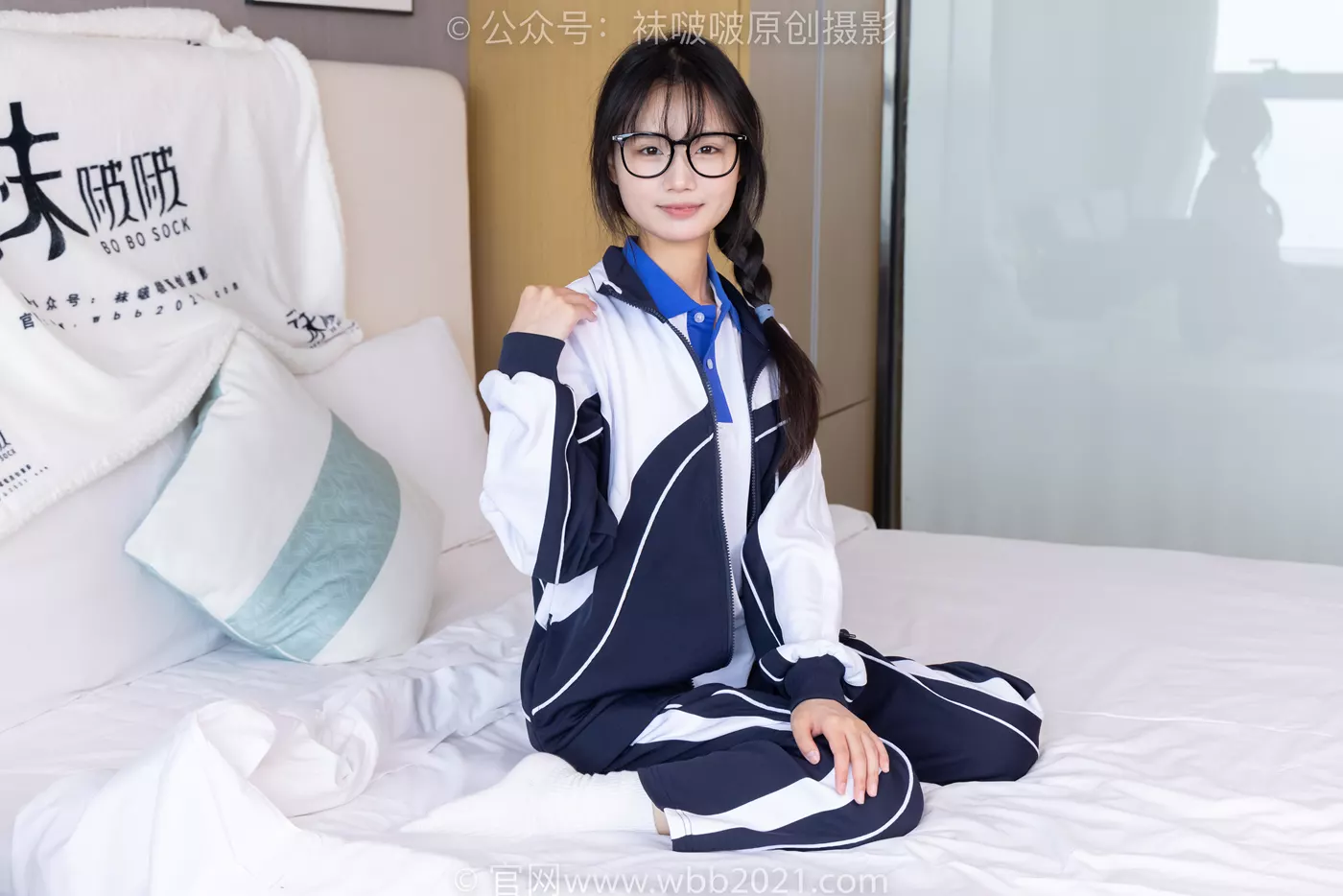 图片[26]-[BoBoSocks袜啵啵]NO.456 甜甜圈-运动鞋、白棉袜、裸足、校服[100P] – 速更版-美库