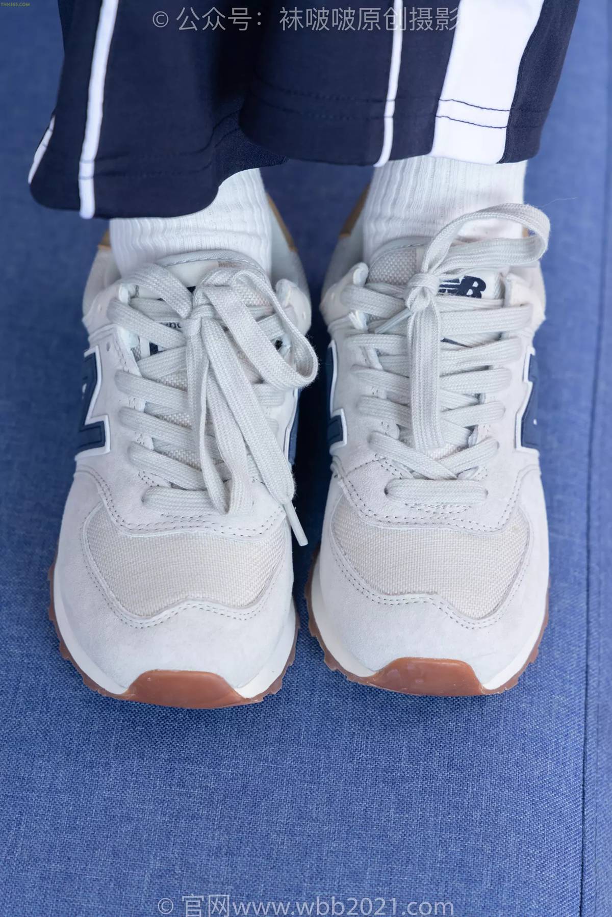 图片[46]-[BoBoSocks袜啵啵]NO.456 甜甜圈-运动鞋、白棉袜、裸足、校服[100P] – 速更版-美库