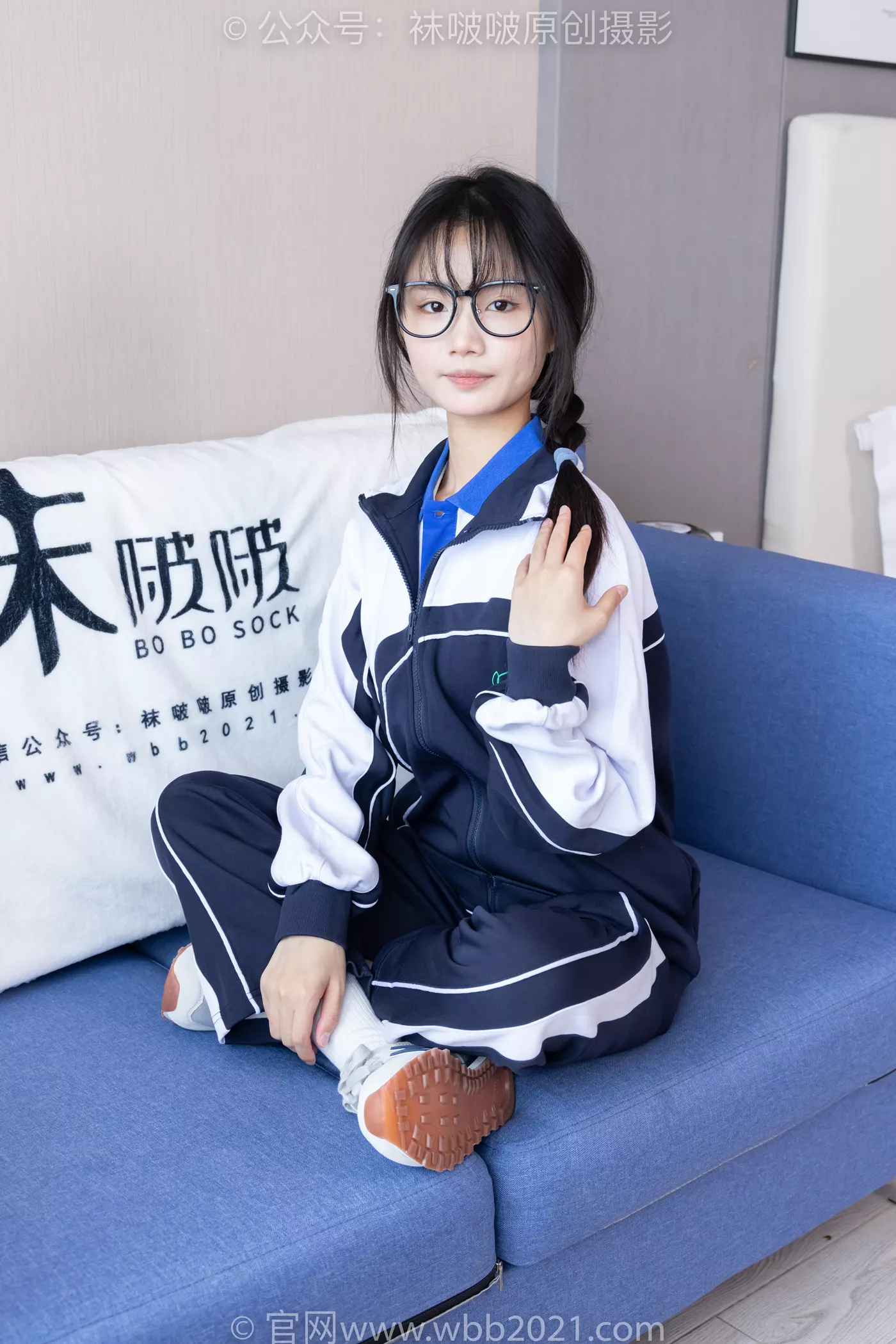 图片[54]-[BoBoSocks袜啵啵]NO.456 甜甜圈-运动鞋、白棉袜、裸足、校服[100P] – 速更版-美库