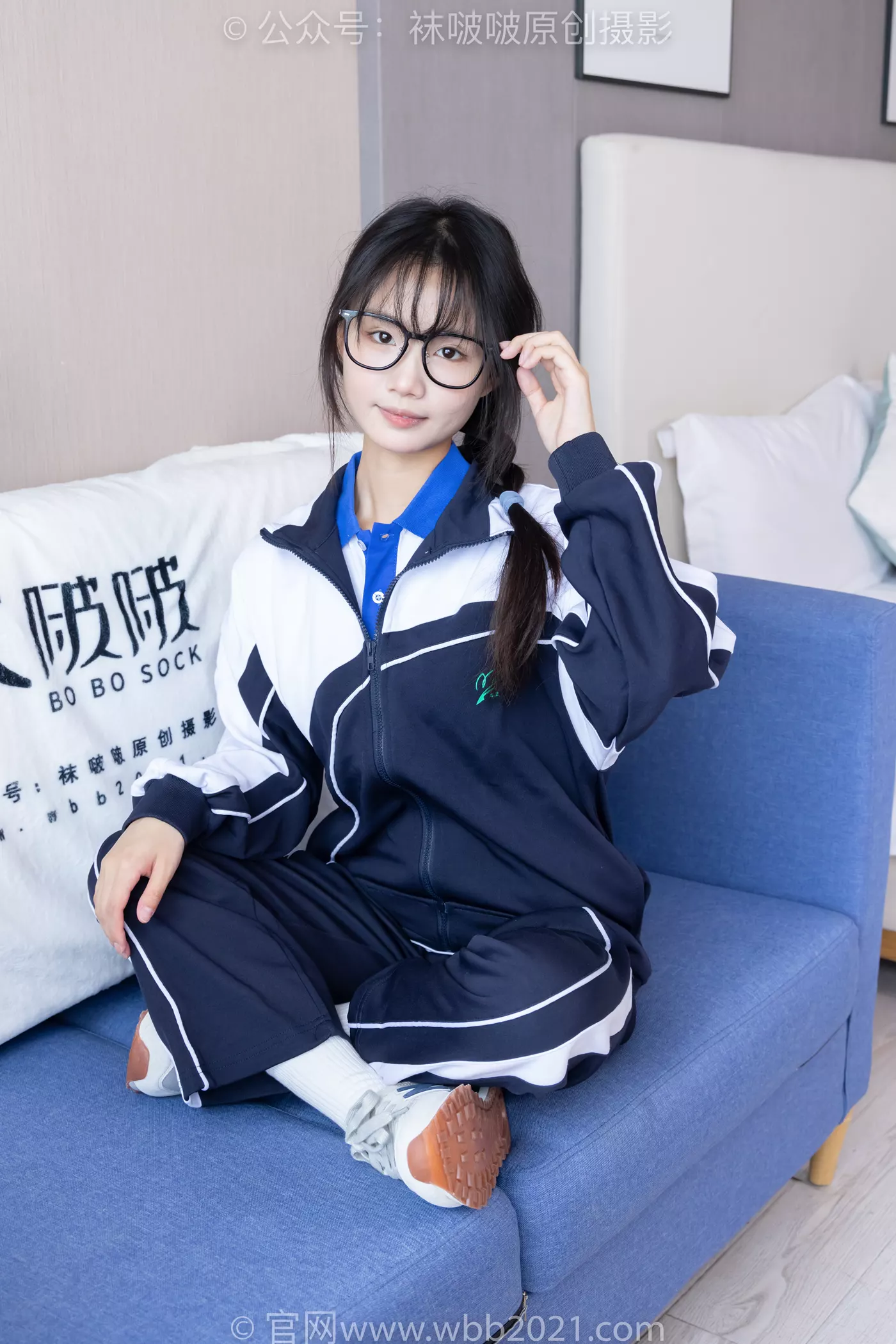 图片[55]-[BoBoSocks袜啵啵]NO.456 甜甜圈-运动鞋、白棉袜、裸足、校服[100P] – 速更版-美库