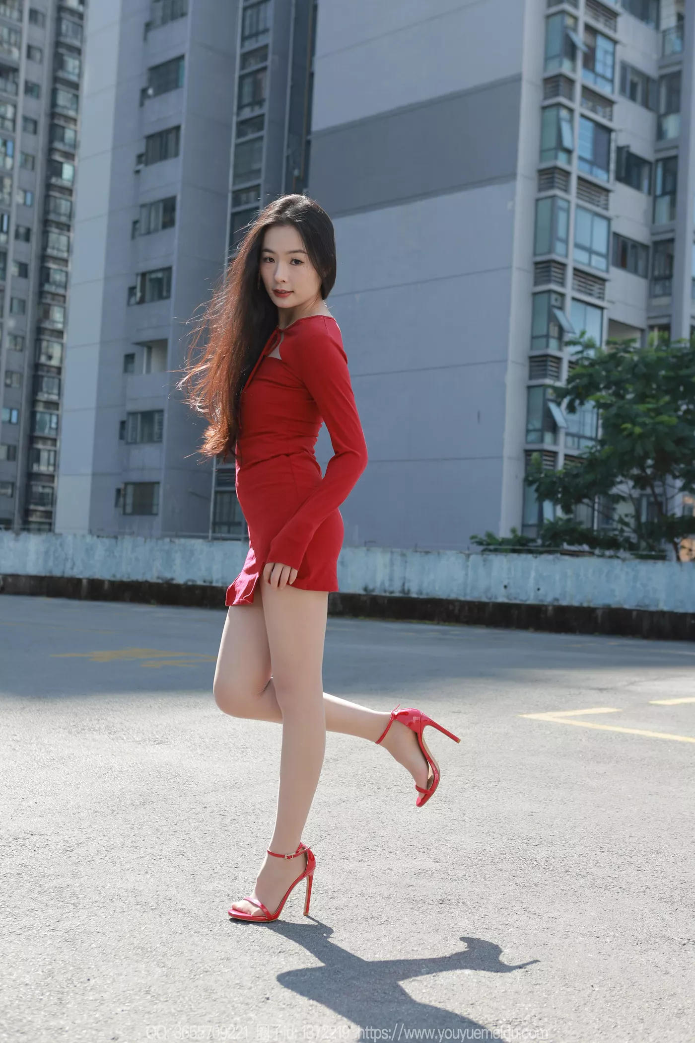 图片[52]-[IESS异思趣向] 2024.11.24 丝享家1906：小金《阳光浴足》[75P] – 速更版-美库