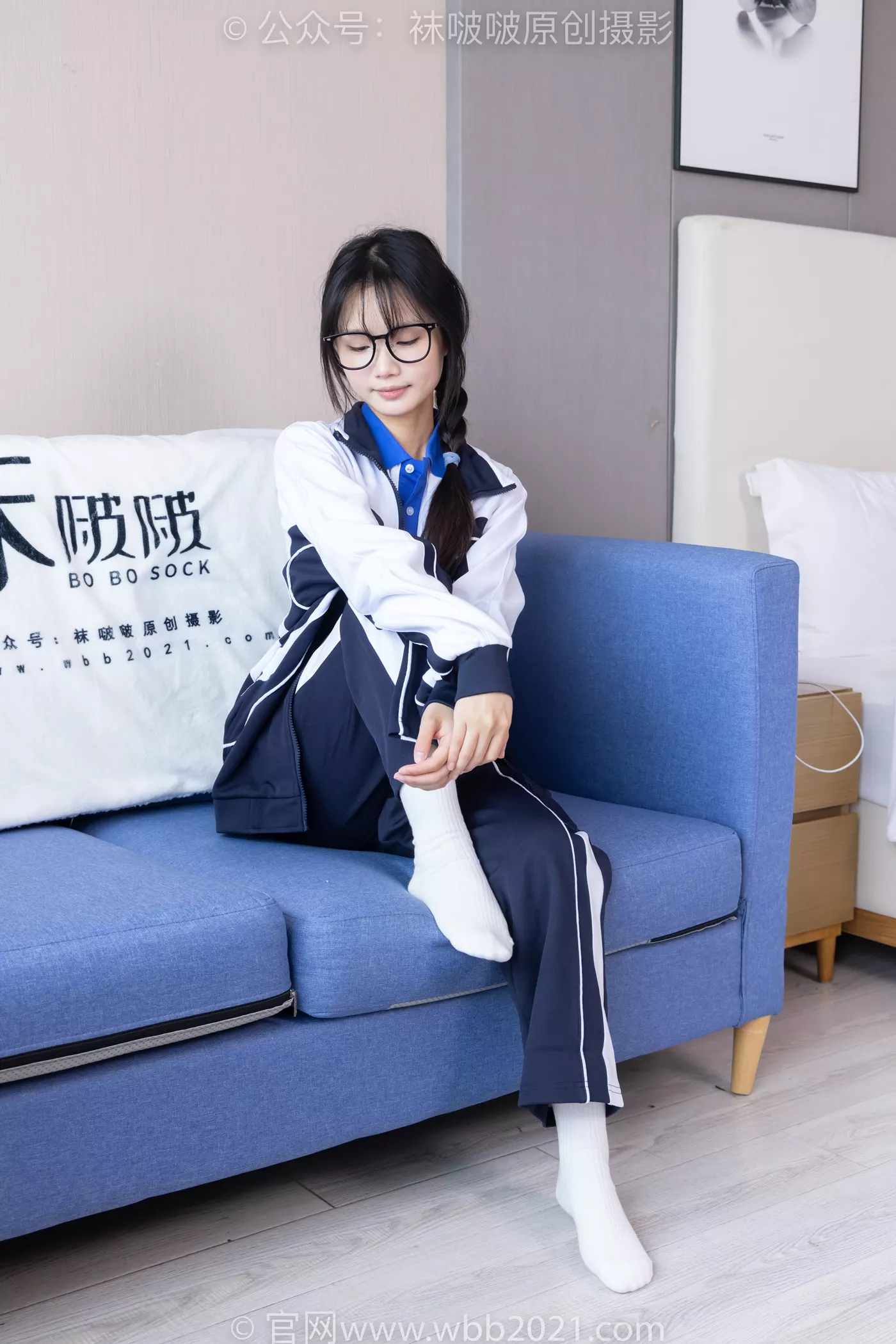 图片[85]-[BoBoSocks袜啵啵]NO.456 甜甜圈-运动鞋、白棉袜、裸足、校服[100P] – 速更版-美库