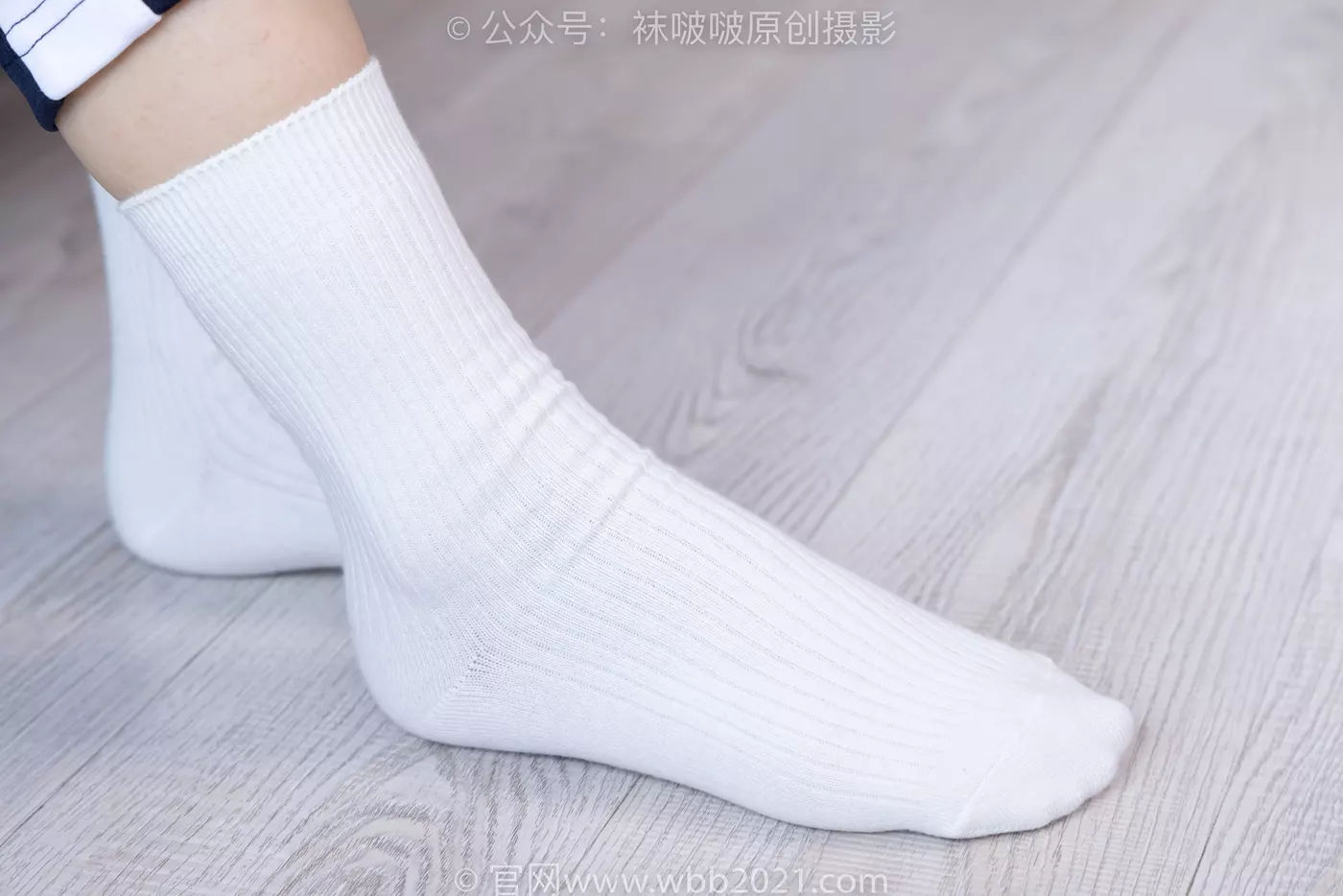 图片[88]-[BoBoSocks袜啵啵]NO.456 甜甜圈-运动鞋、白棉袜、裸足、校服[100P] – 速更版-美库