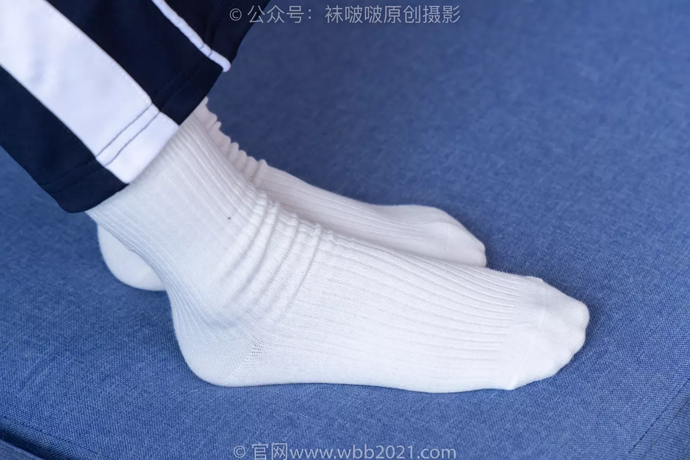 图片[96]-[BoBoSocks袜啵啵]NO.456 甜甜圈-运动鞋、白棉袜、裸足、校服[100P] – 速更版-美库
