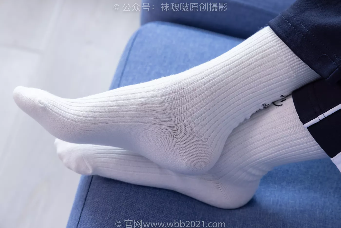 图片[99]-[BoBoSocks袜啵啵]NO.456 甜甜圈-运动鞋、白棉袜、裸足、校服[100P] – 速更版-美库