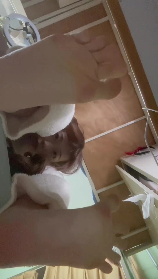 图片[12]-脚模面试脸足同框套路系列-123 模拟zj 俯视秀足 挑鞋[35P] – 速更版-美库