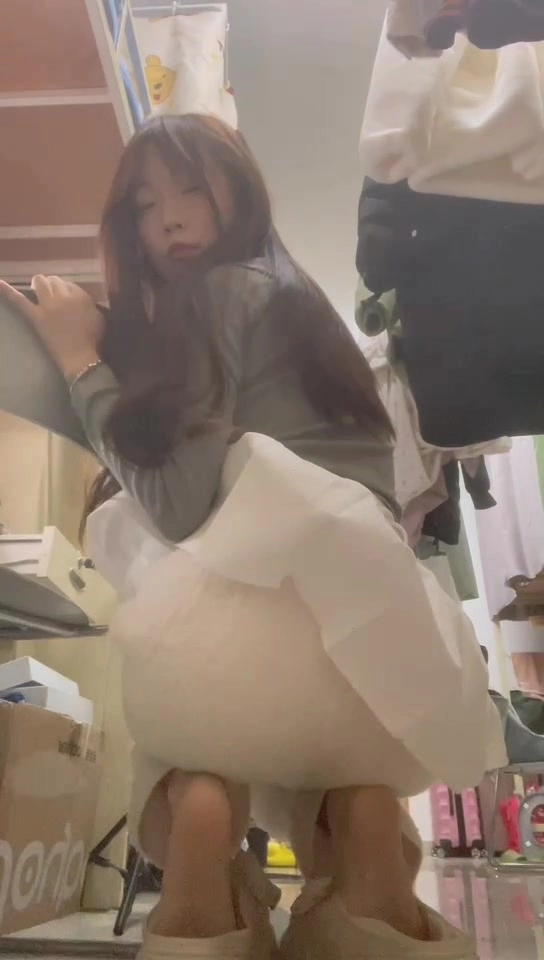 图片[22]-脚模面试脸足同框套路系列-123 模拟zj 俯视秀足 挑鞋[35P] – 速更版-美库