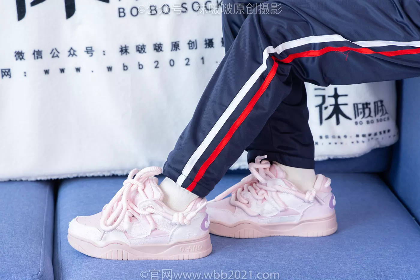 图片[28]-[BoBoSocks袜啵啵]NO.458 甜甜圈-板鞋、白棉袜、肉丝、校服裤里丝[100P] – 速更版-美库