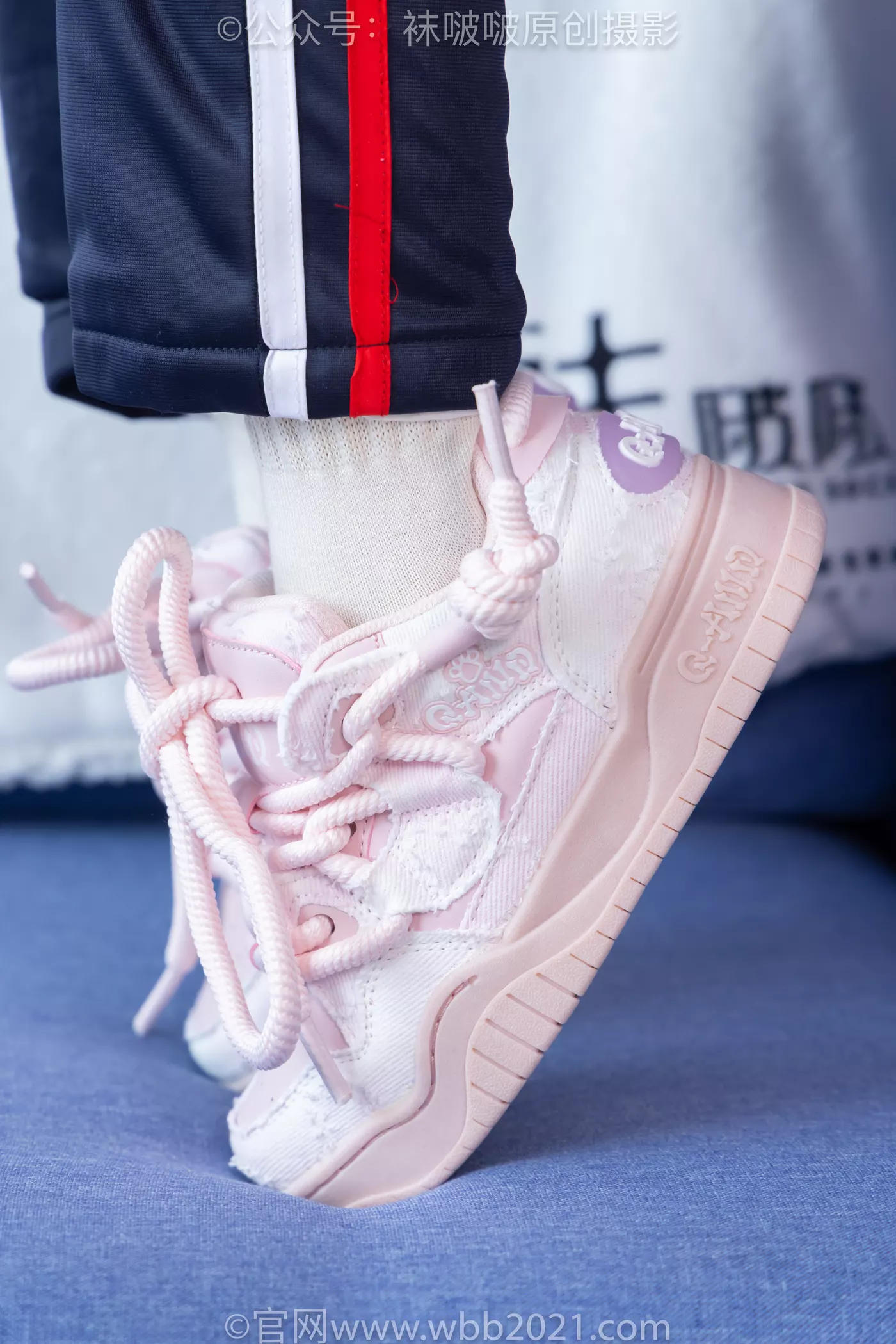 图片[30]-[BoBoSocks袜啵啵]NO.458 甜甜圈-板鞋、白棉袜、肉丝、校服裤里丝[100P] – 速更版-美库