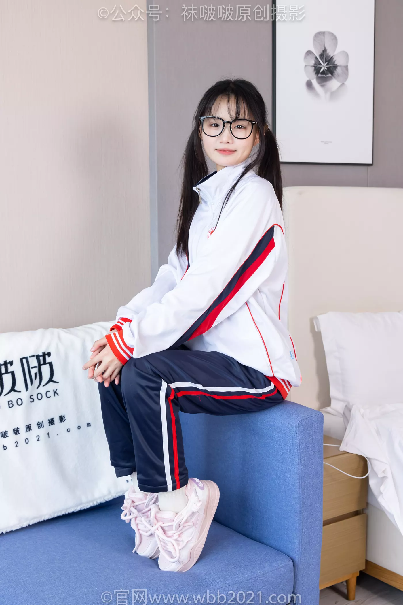 图片[31]-[BoBoSocks袜啵啵]NO.458 甜甜圈-板鞋、白棉袜、肉丝、校服裤里丝[100P] – 速更版-美库