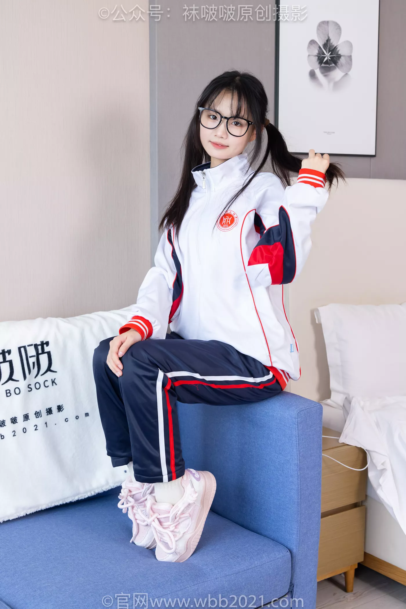 图片[33]-[BoBoSocks袜啵啵]NO.458 甜甜圈-板鞋、白棉袜、肉丝、校服裤里丝[100P] – 速更版-美库