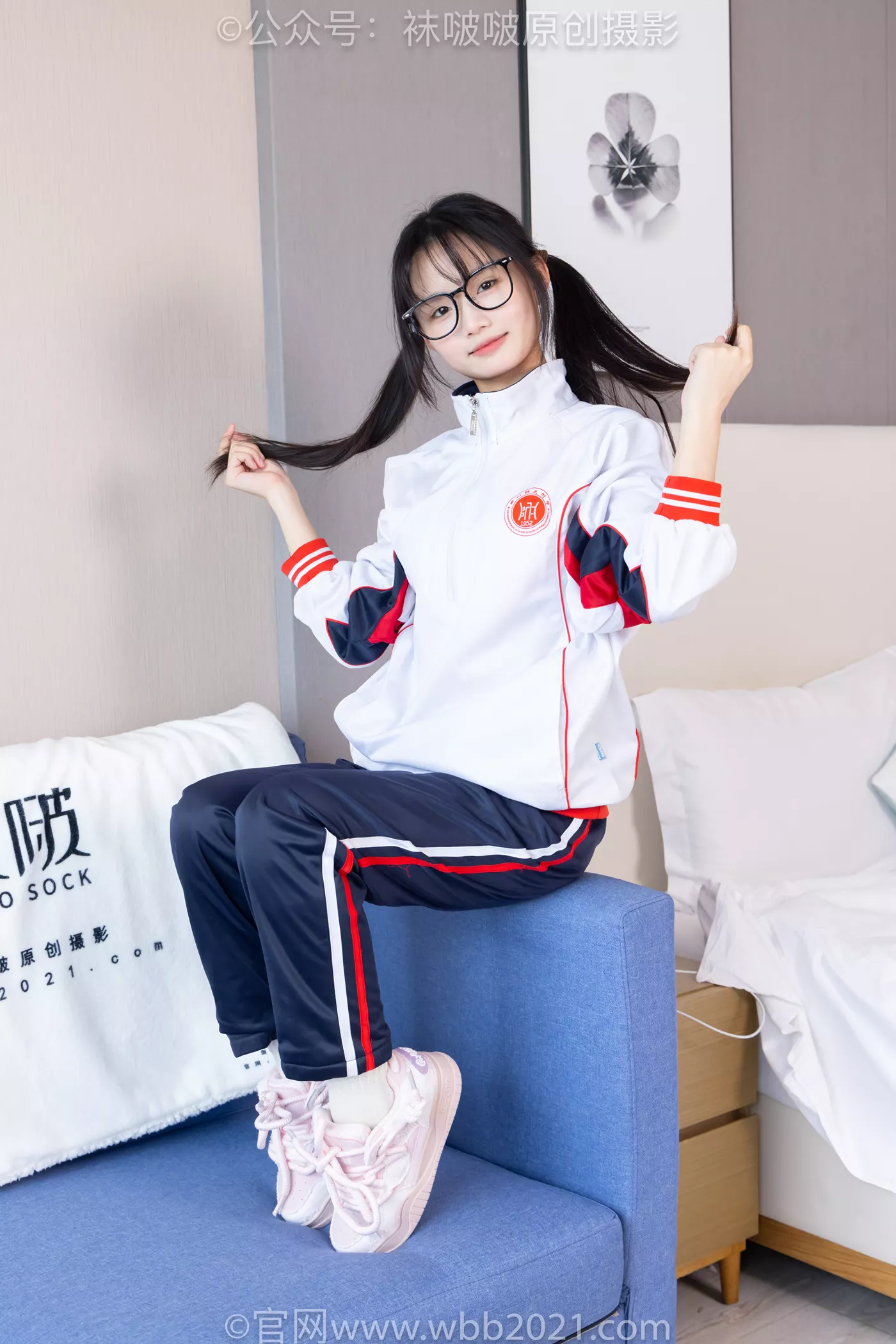 图片[35]-[BoBoSocks袜啵啵]NO.458 甜甜圈-板鞋、白棉袜、肉丝、校服裤里丝[100P] – 速更版-美库