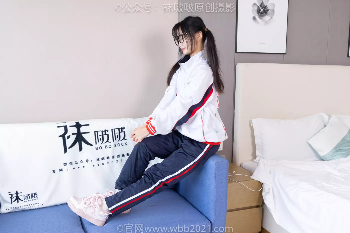 图片[37]-[BoBoSocks袜啵啵]NO.458 甜甜圈-板鞋、白棉袜、肉丝、校服裤里丝[100P] – 速更版-美库