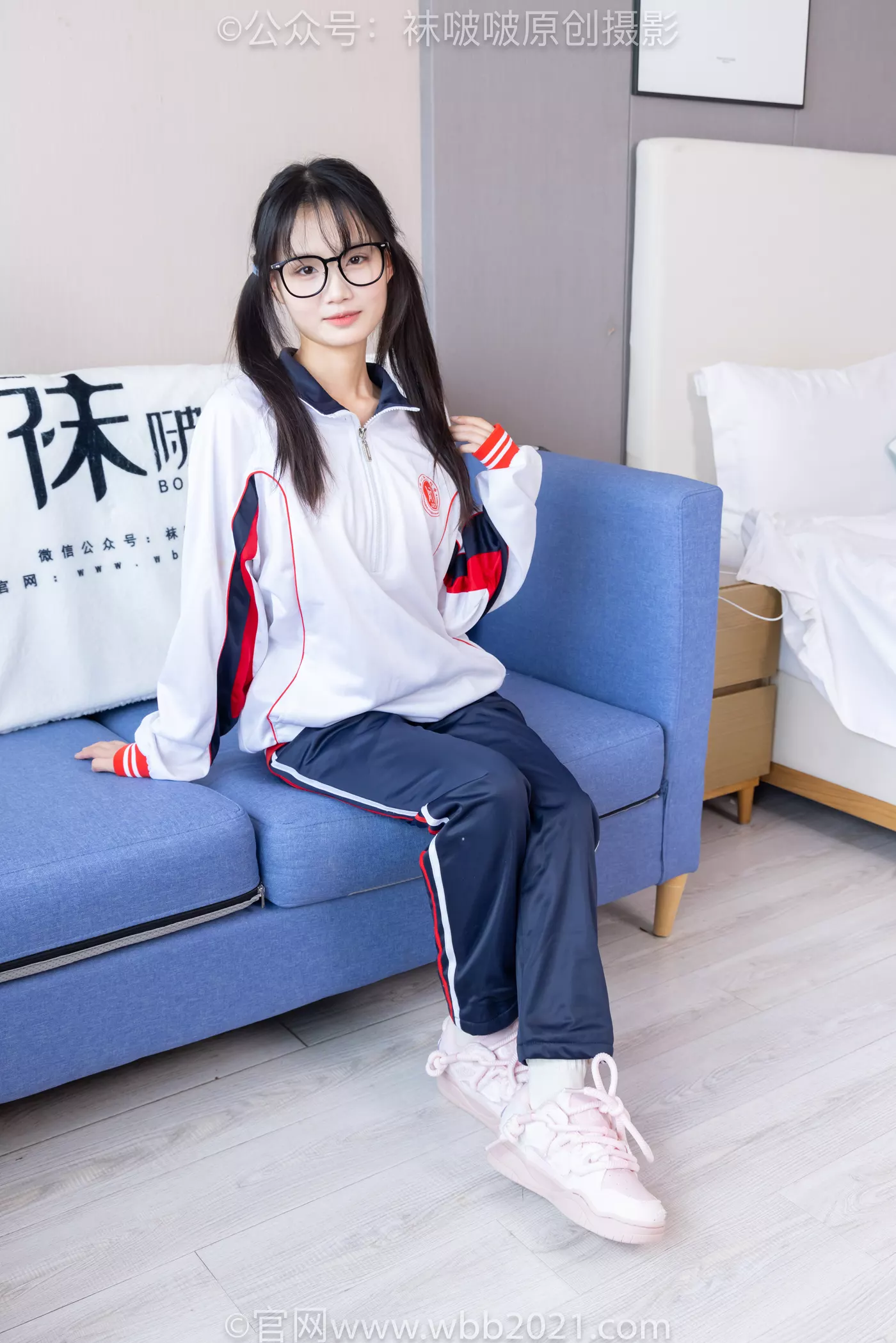 图片[47]-[BoBoSocks袜啵啵]NO.458 甜甜圈-板鞋、白棉袜、肉丝、校服裤里丝[100P] – 速更版-美库