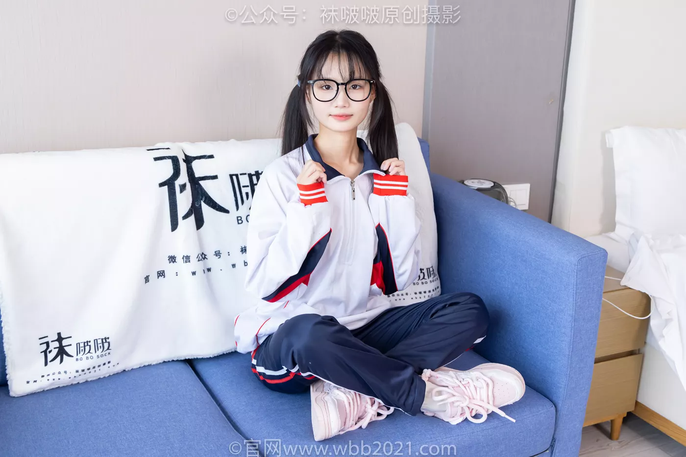 图片[51]-[BoBoSocks袜啵啵]NO.458 甜甜圈-板鞋、白棉袜、肉丝、校服裤里丝[100P] – 速更版-美库