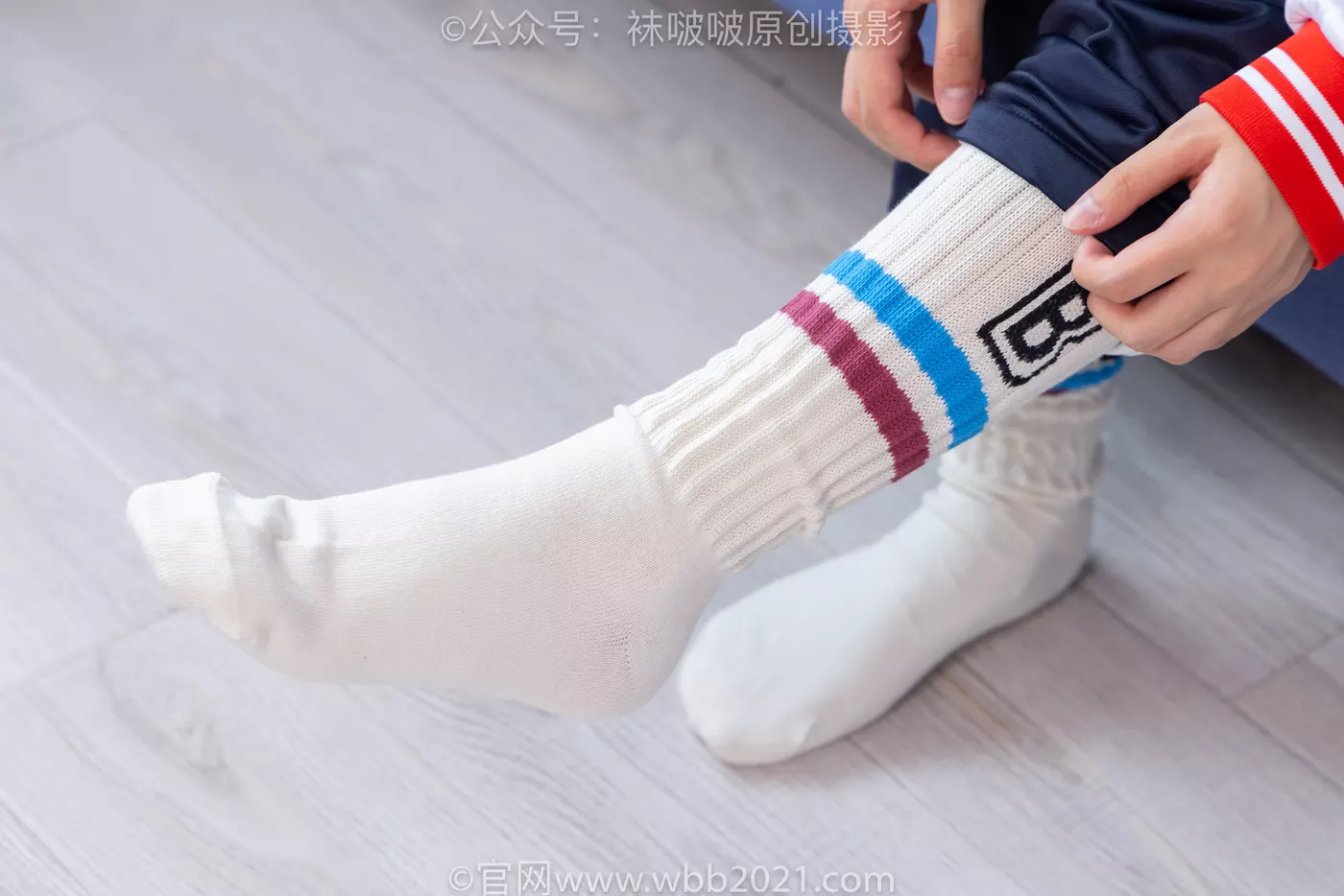 图片[58]-[BoBoSocks袜啵啵]NO.458 甜甜圈-板鞋、白棉袜、肉丝、校服裤里丝[100P] – 速更版-美库