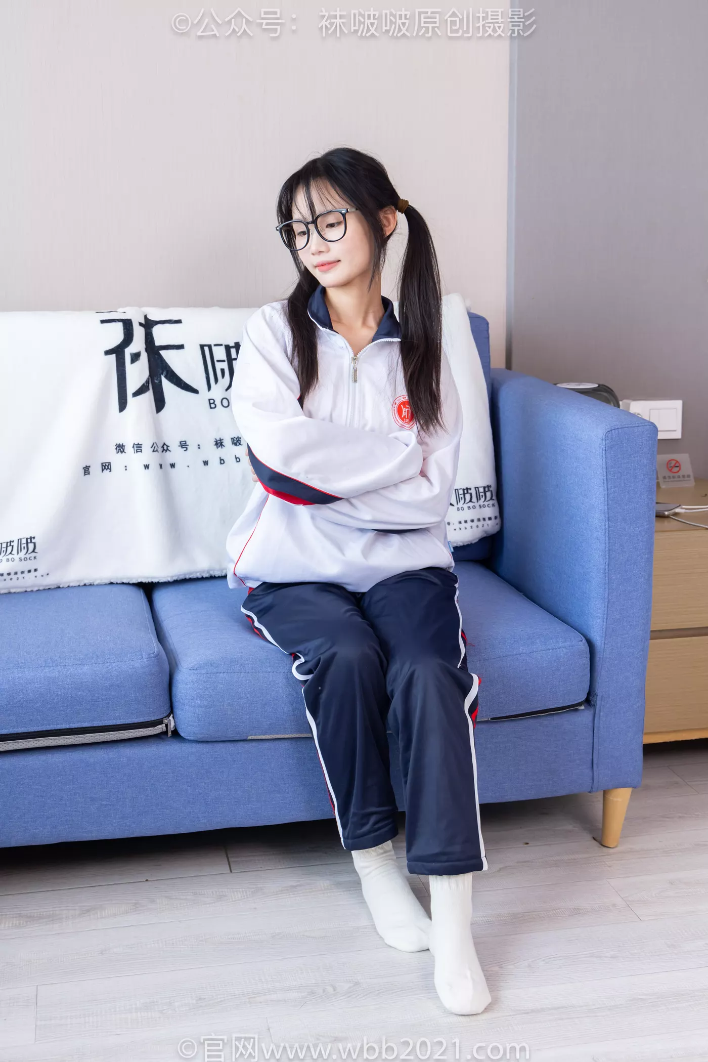 图片[61]-[BoBoSocks袜啵啵]NO.458 甜甜圈-板鞋、白棉袜、肉丝、校服裤里丝[100P] – 速更版-美库