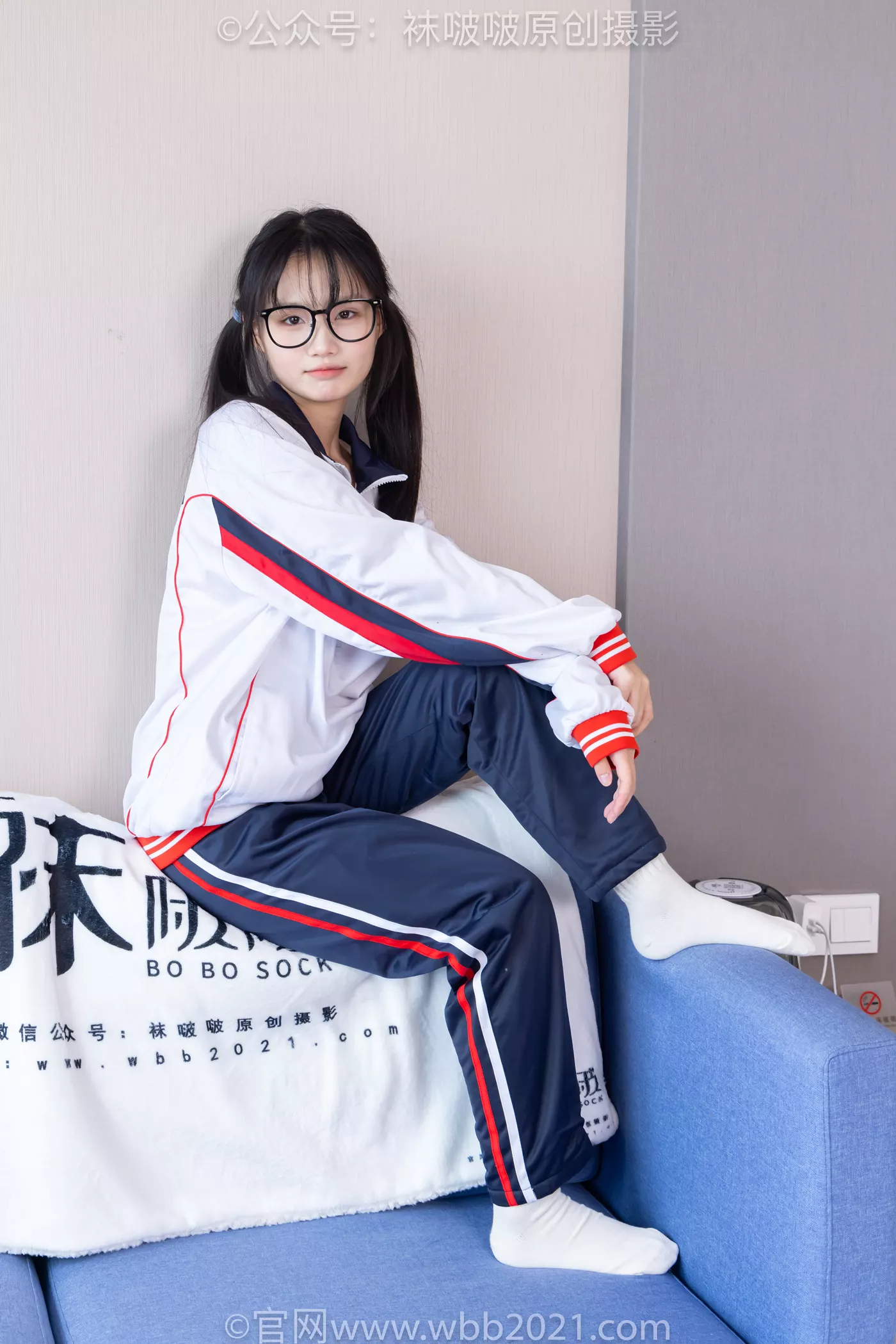 图片[63]-[BoBoSocks袜啵啵]NO.458 甜甜圈-板鞋、白棉袜、肉丝、校服裤里丝[100P] – 速更版-美库