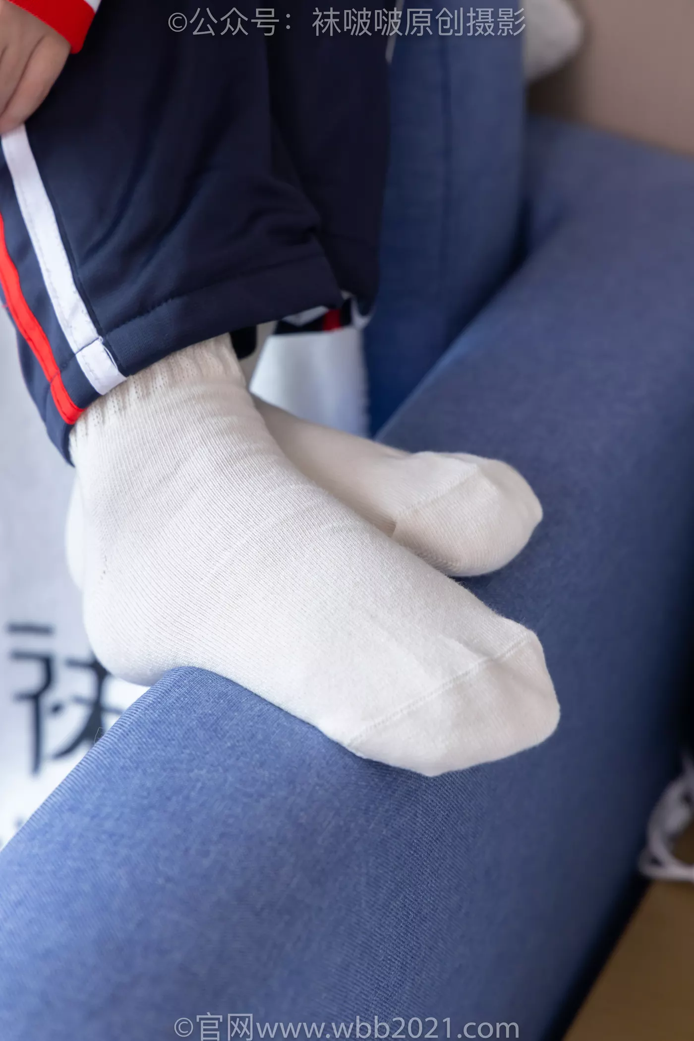 图片[72]-[BoBoSocks袜啵啵]NO.458 甜甜圈-板鞋、白棉袜、肉丝、校服裤里丝[100P] – 速更版-美库