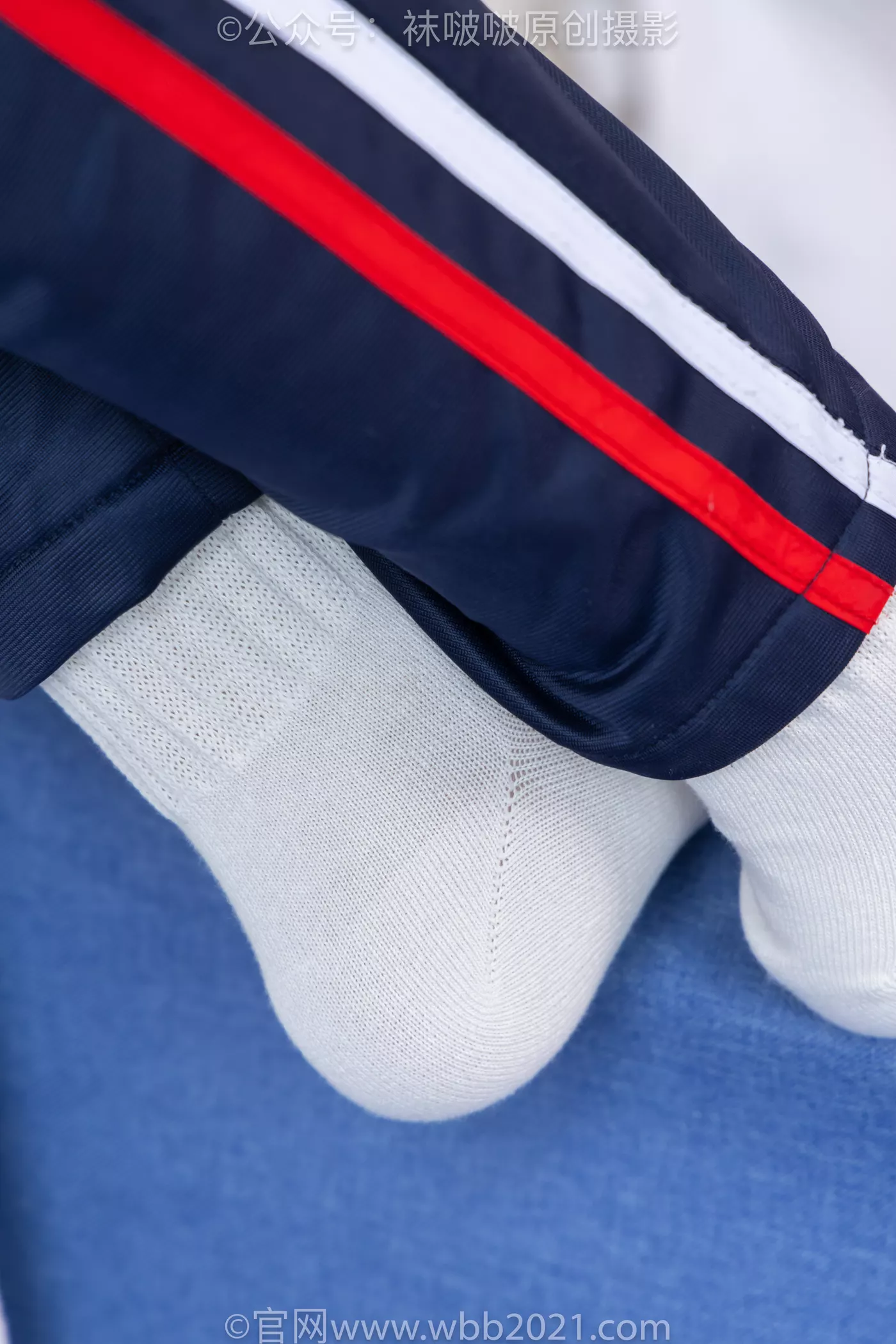 图片[74]-[BoBoSocks袜啵啵]NO.458 甜甜圈-板鞋、白棉袜、肉丝、校服裤里丝[100P] – 速更版-美库