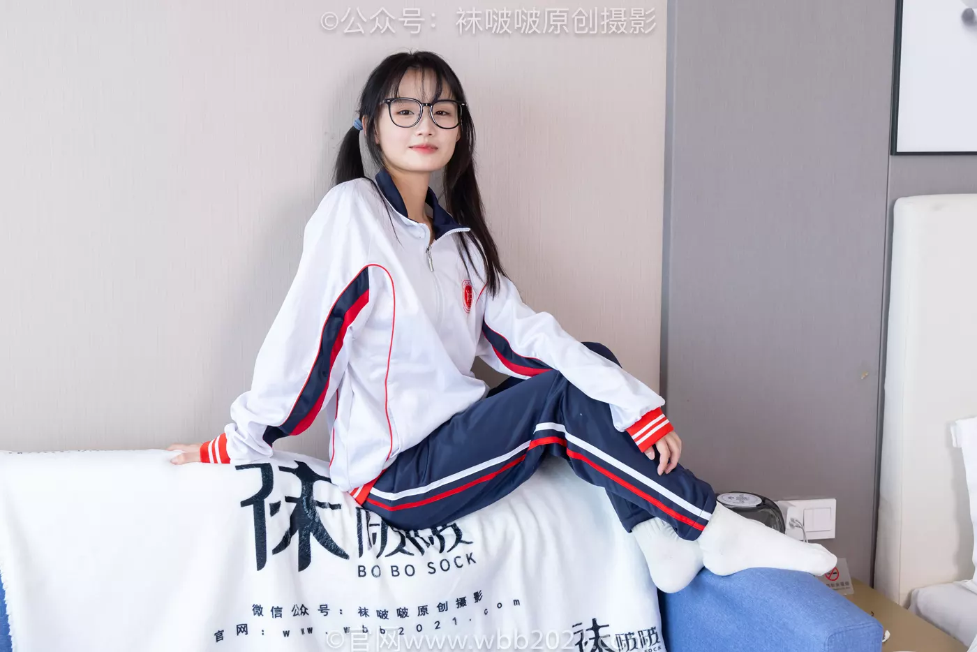 图片[76]-[BoBoSocks袜啵啵]NO.458 甜甜圈-板鞋、白棉袜、肉丝、校服裤里丝[100P] – 速更版-美库