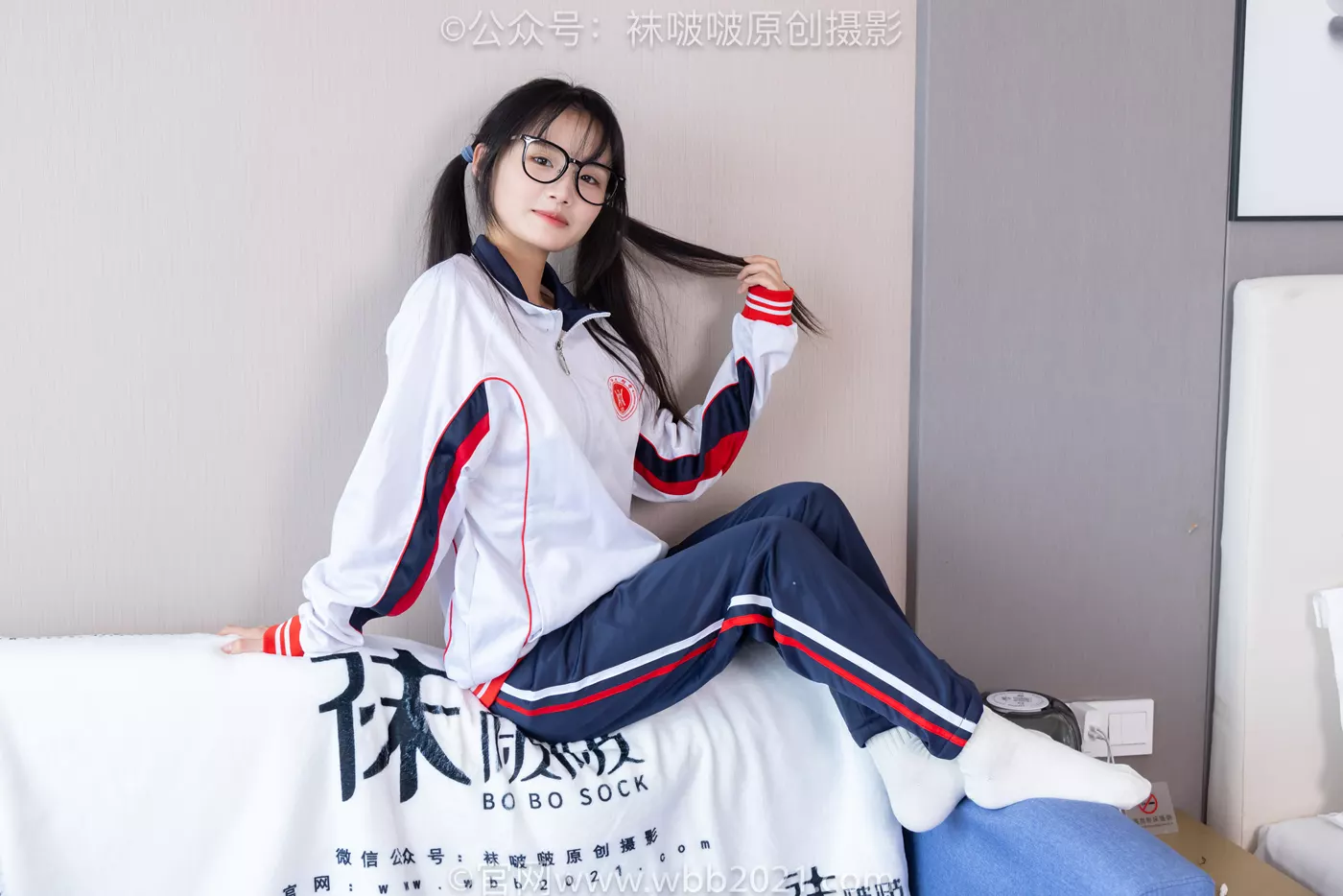 图片[77]-[BoBoSocks袜啵啵]NO.458 甜甜圈-板鞋、白棉袜、肉丝、校服裤里丝[100P] – 速更版-美库