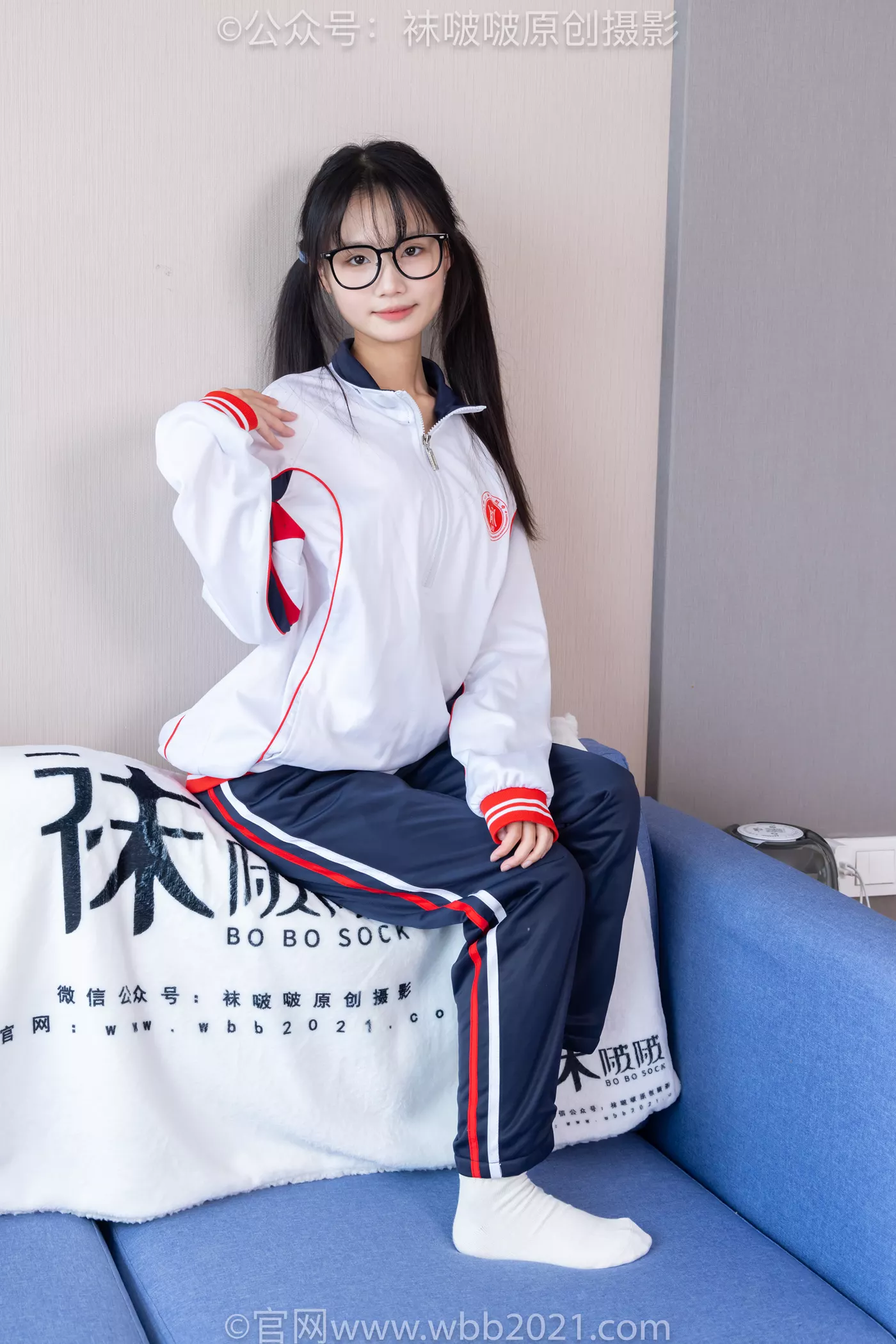 图片[79]-[BoBoSocks袜啵啵]NO.458 甜甜圈-板鞋、白棉袜、肉丝、校服裤里丝[100P] – 速更版-美库