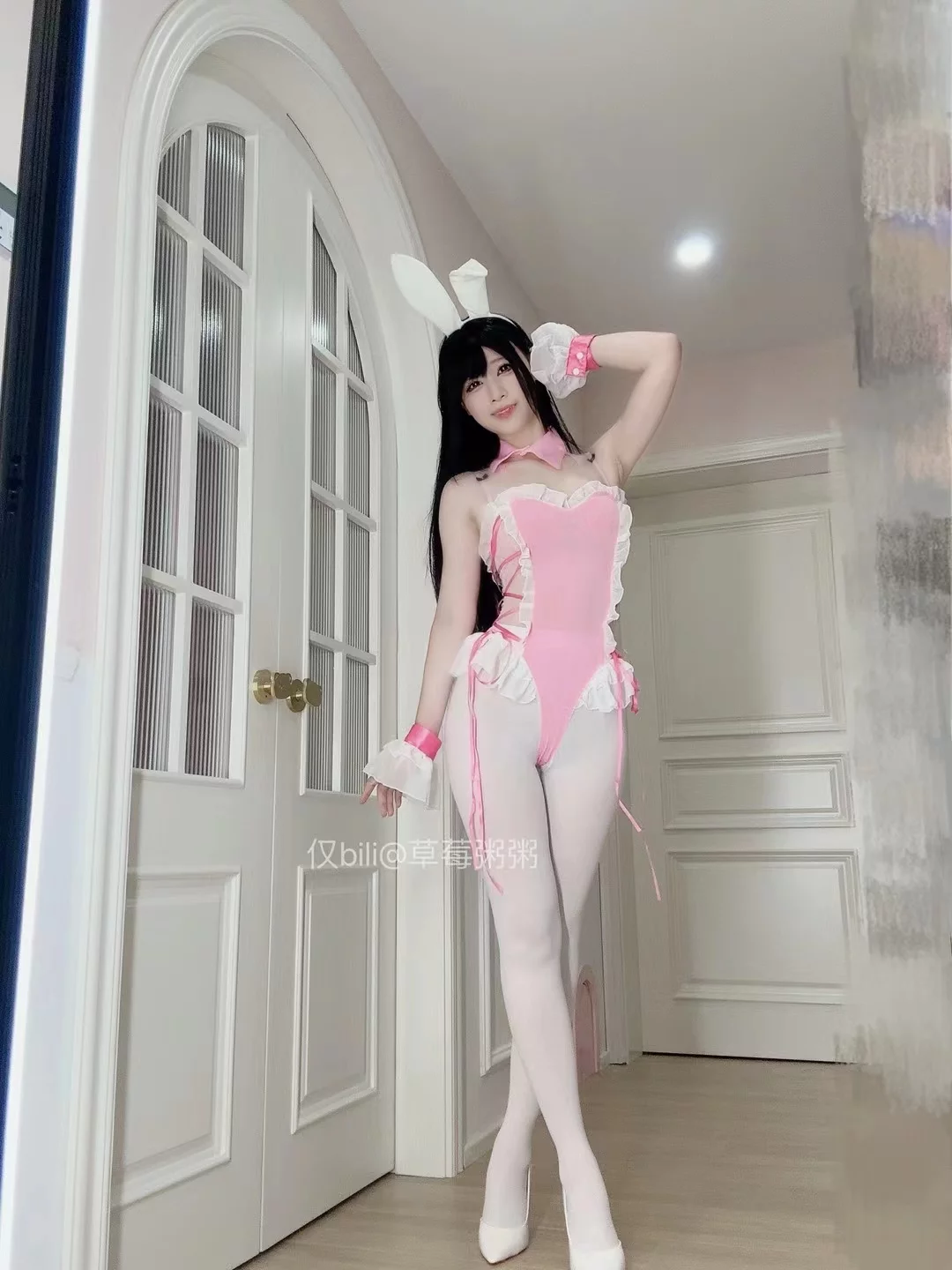 图片[83]-十万口草莓粥粥  2024年08月舰长福利[133P] – 速更版-美库