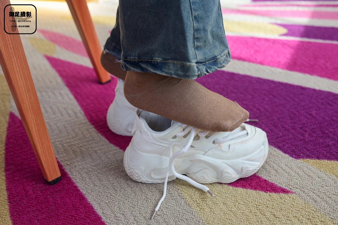 图片[31]-御足摄影 NO.017 – 咖色袜裸足[93P] – 速更版-美库